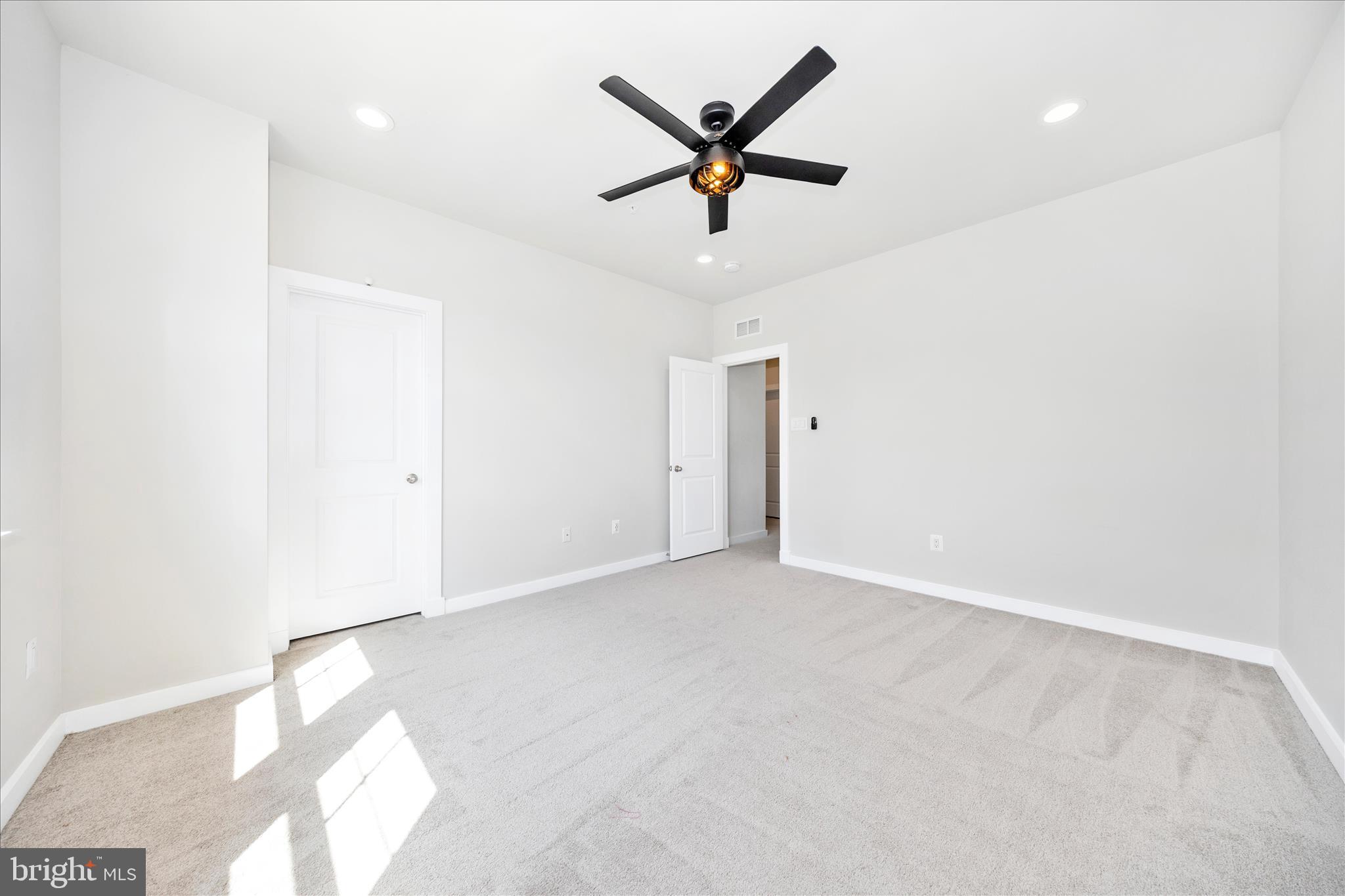 TUSCARORA CREEK - Residential