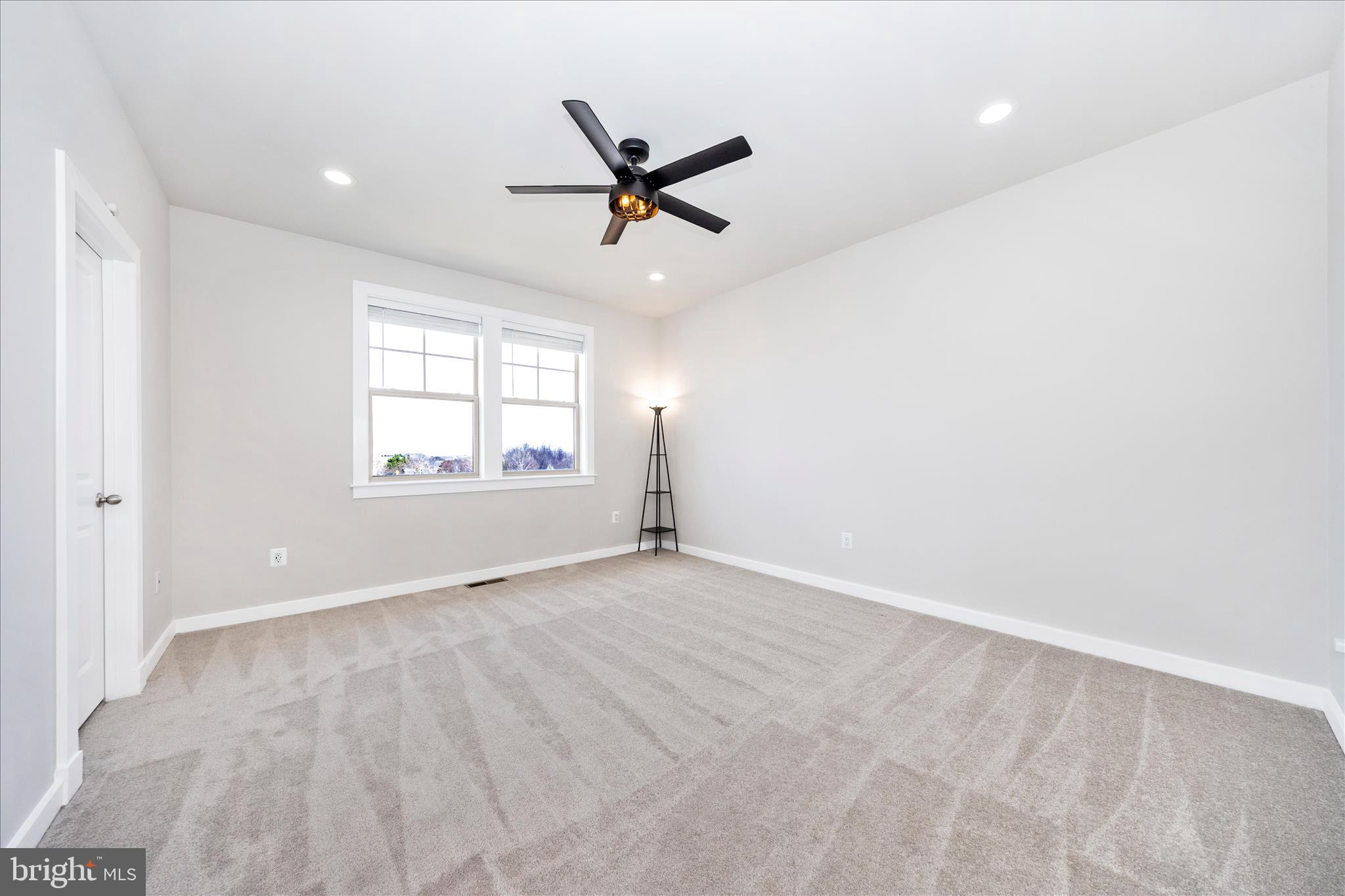 TUSCARORA CREEK - Residential