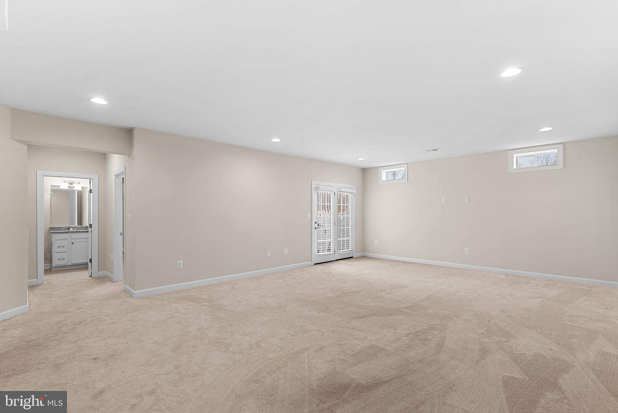 BLACK OAK CREEK - Residential