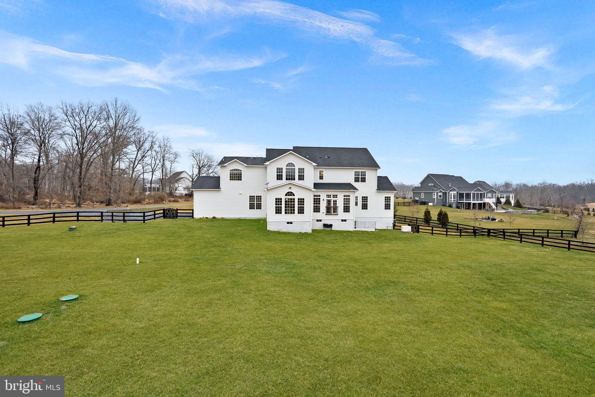 BLACK OAK CREEK - Residential