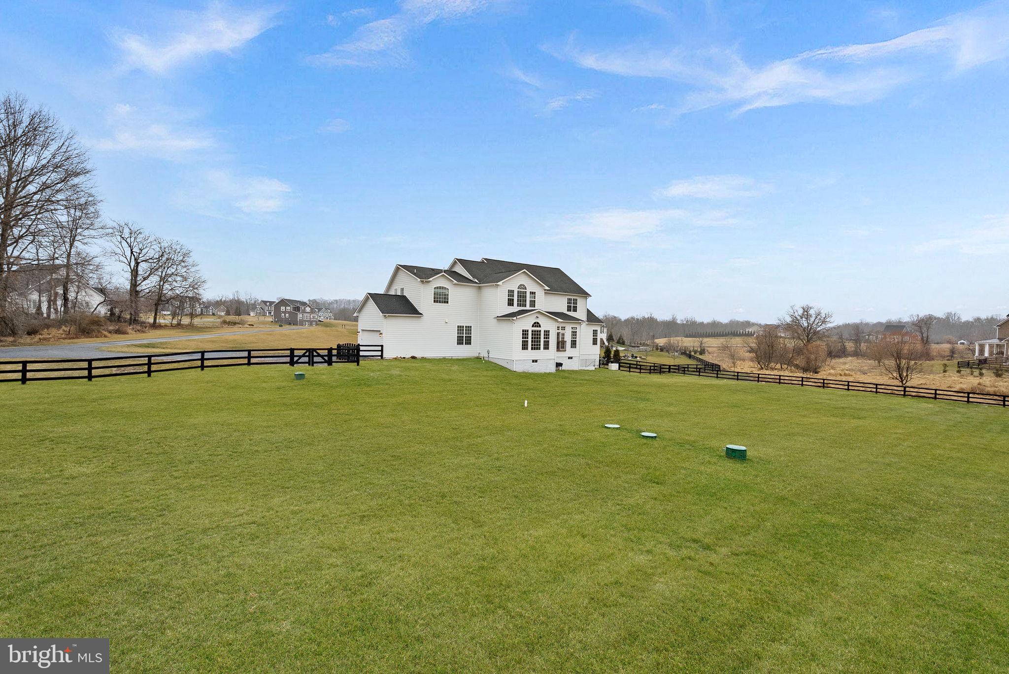 BLACK OAK CREEK - Residential