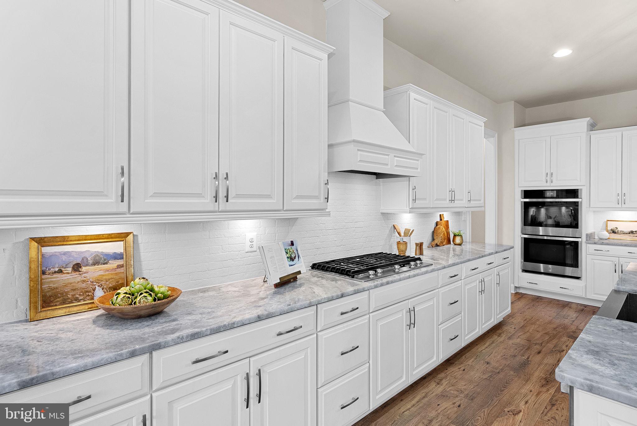 BLACK OAK CREEK - Residential