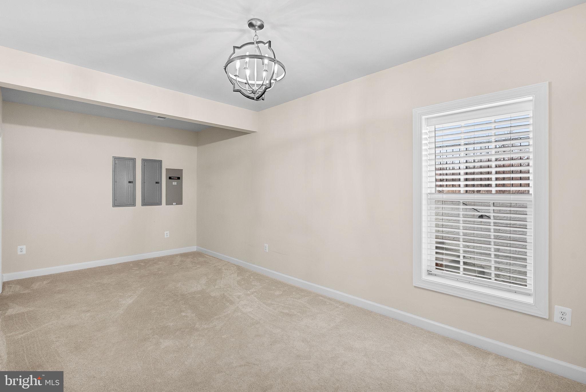 BLACK OAK CREEK - Residential