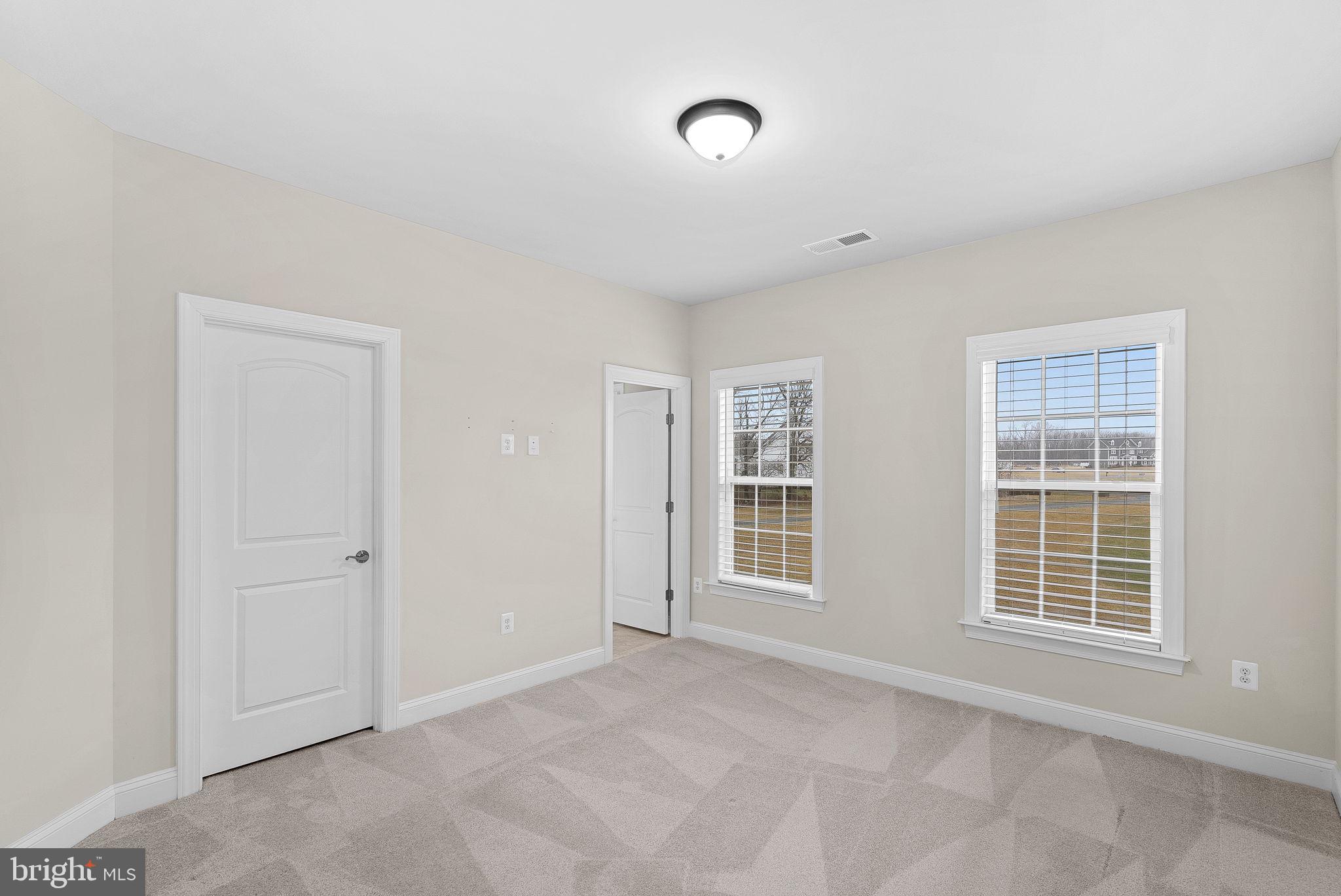 BLACK OAK CREEK - Residential