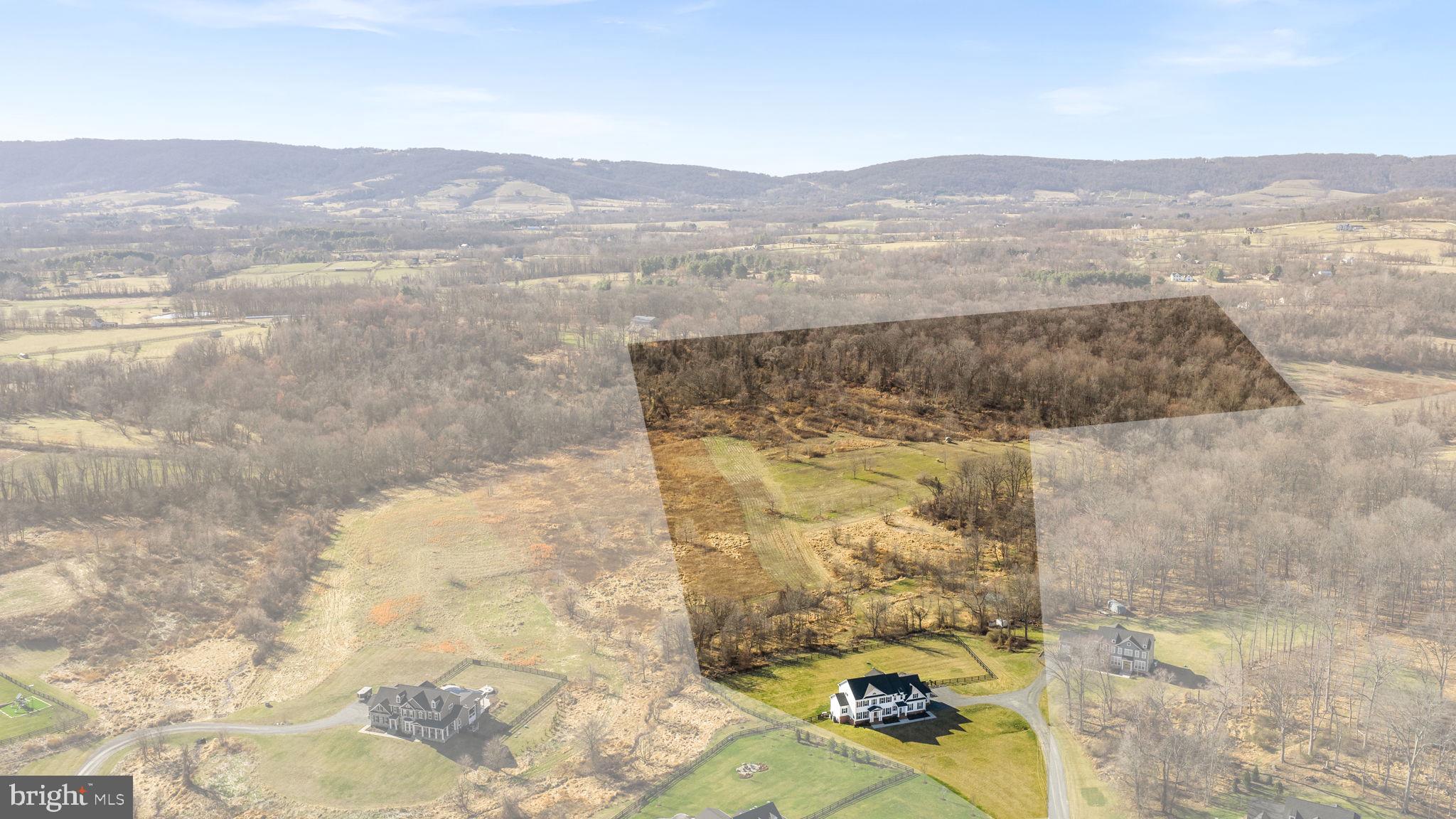 BLACK OAK CREEK - Residential