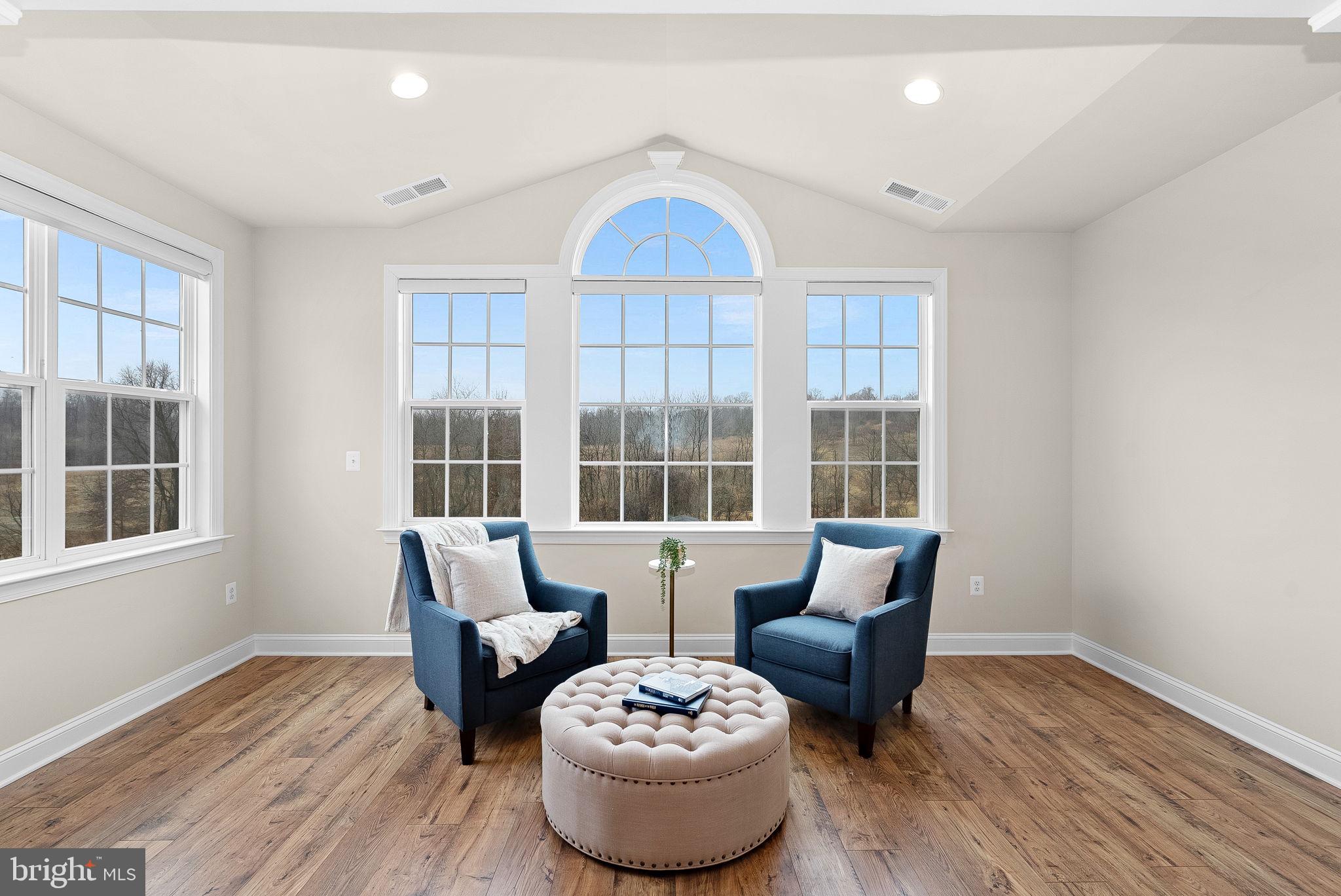 BLACK OAK CREEK - Residential