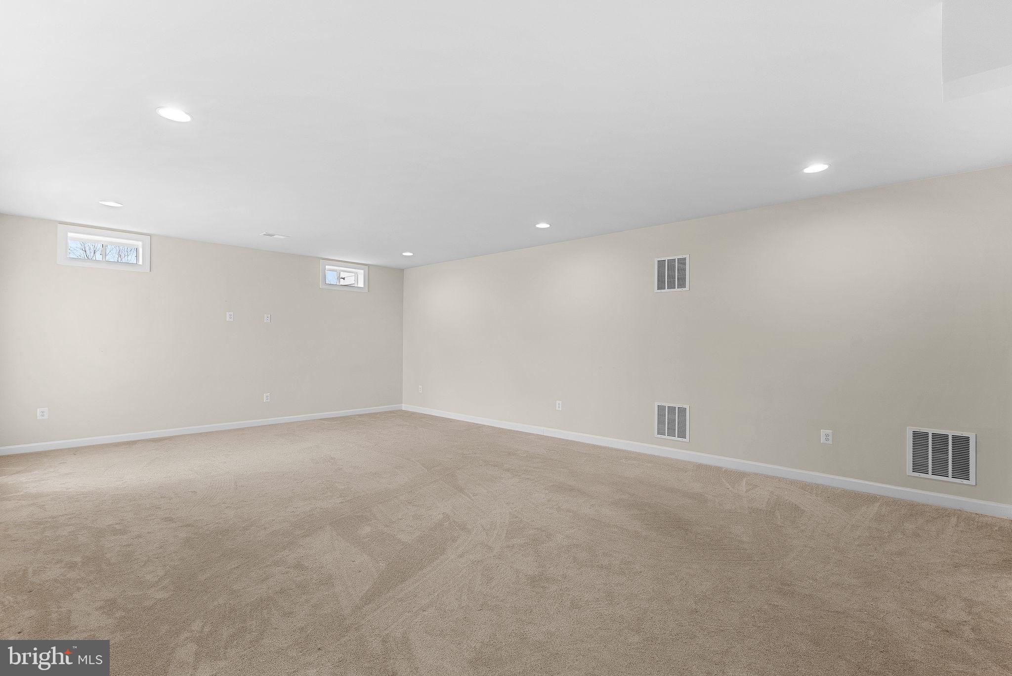 BLACK OAK CREEK - Residential