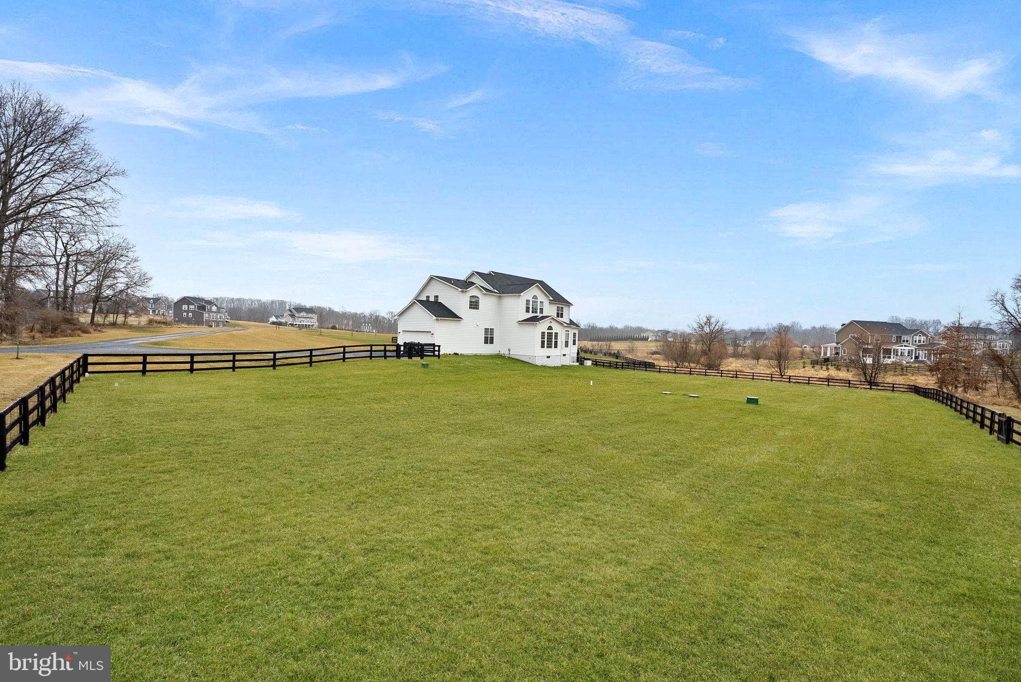 BLACK OAK CREEK - Residential