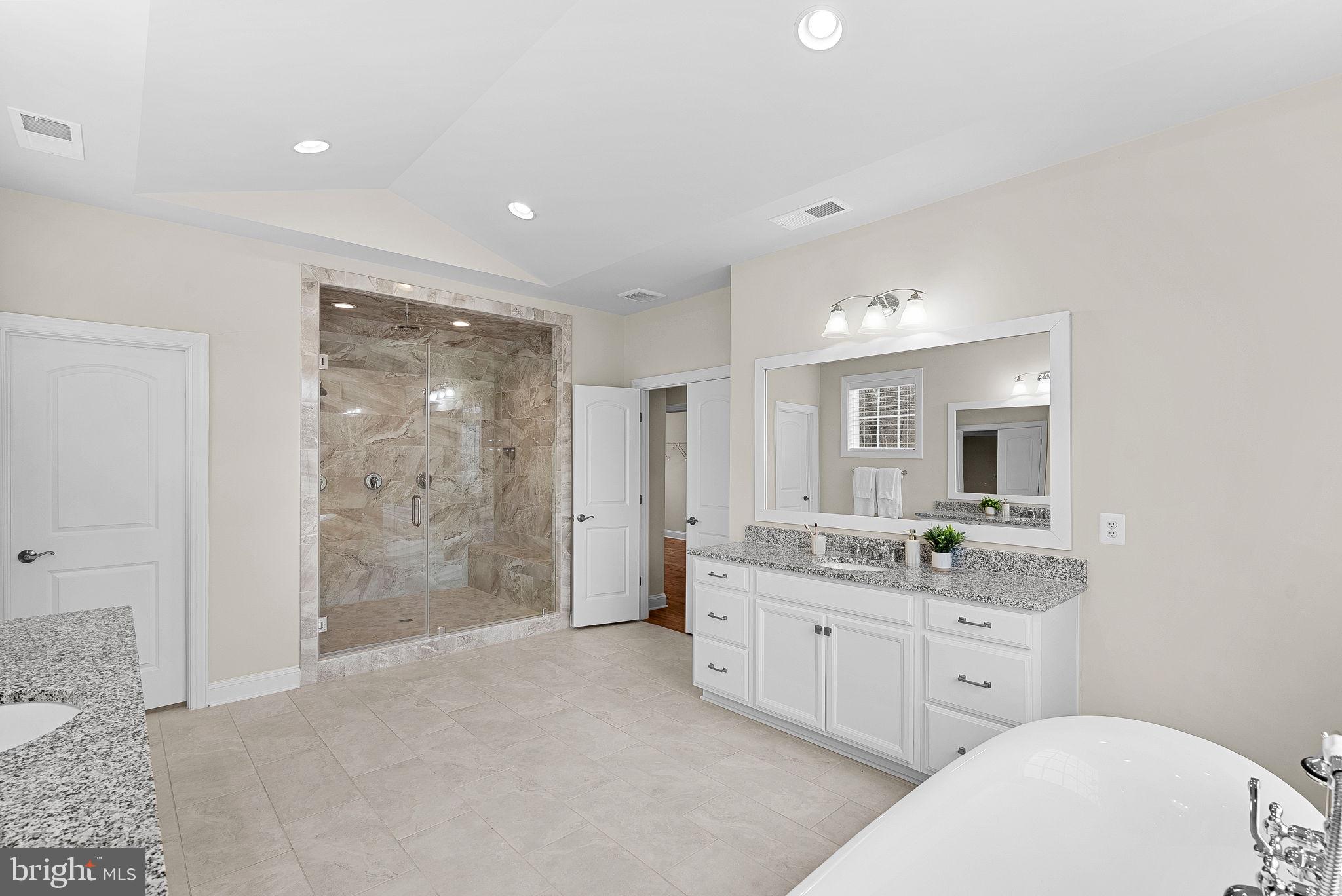 BLACK OAK CREEK - Residential