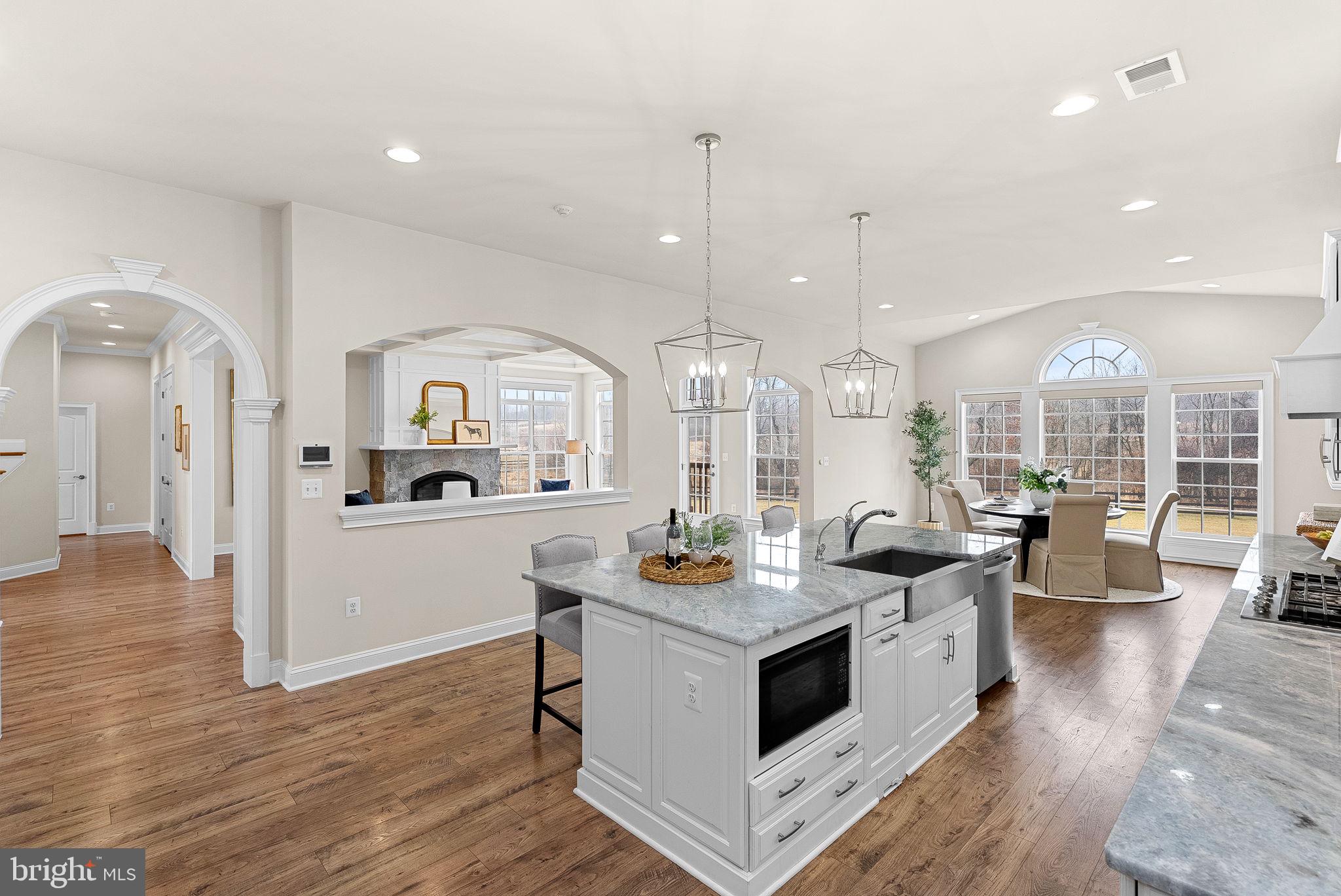 BLACK OAK CREEK - Residential