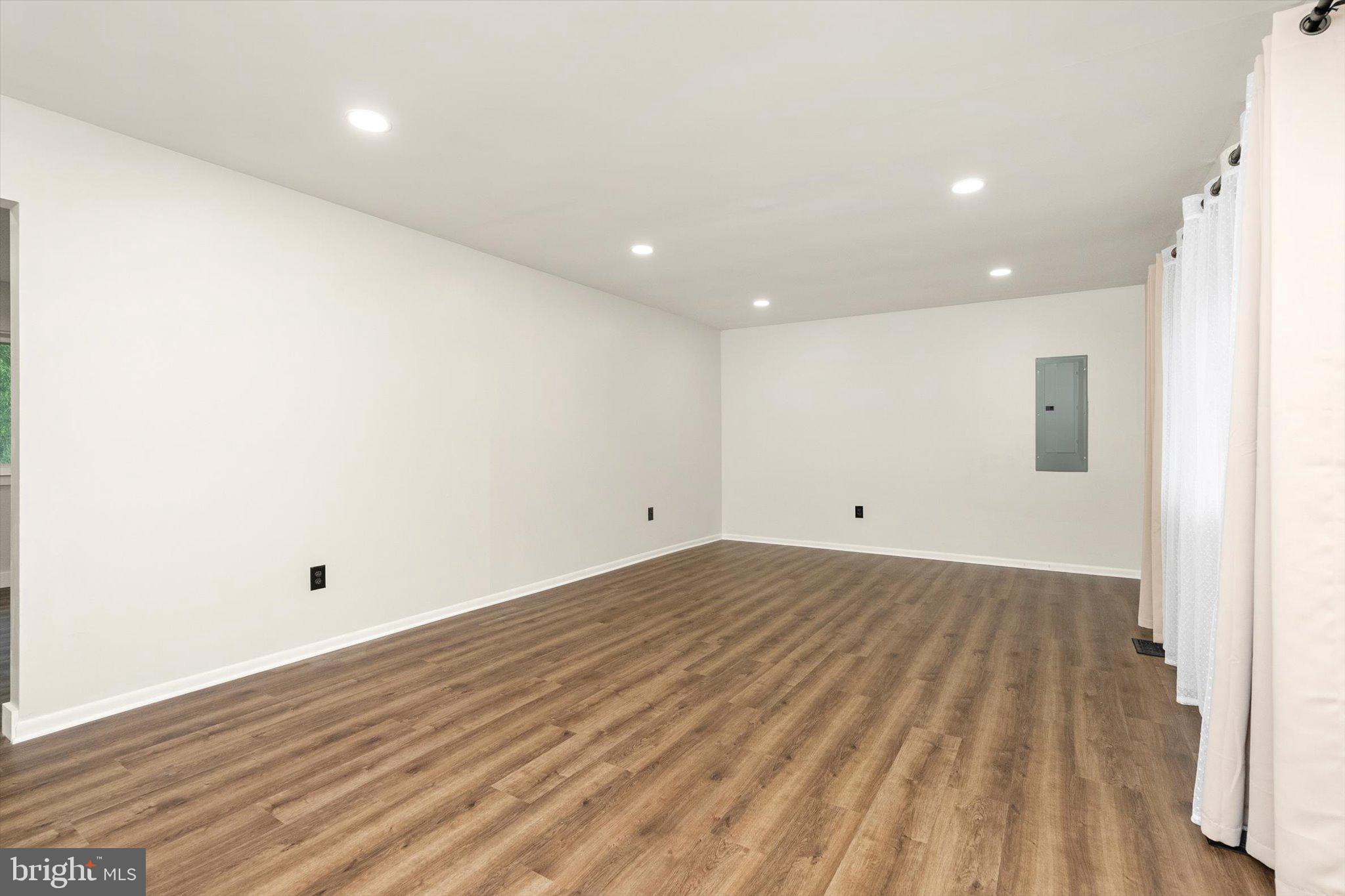 203 COVILLE DRIVE