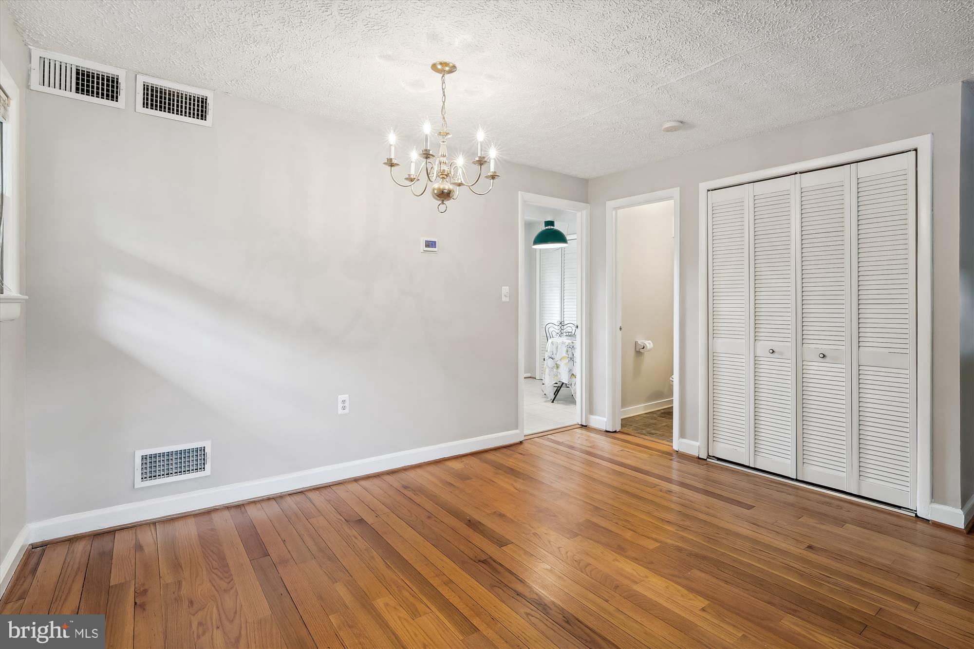 WINTER HILL - Residential