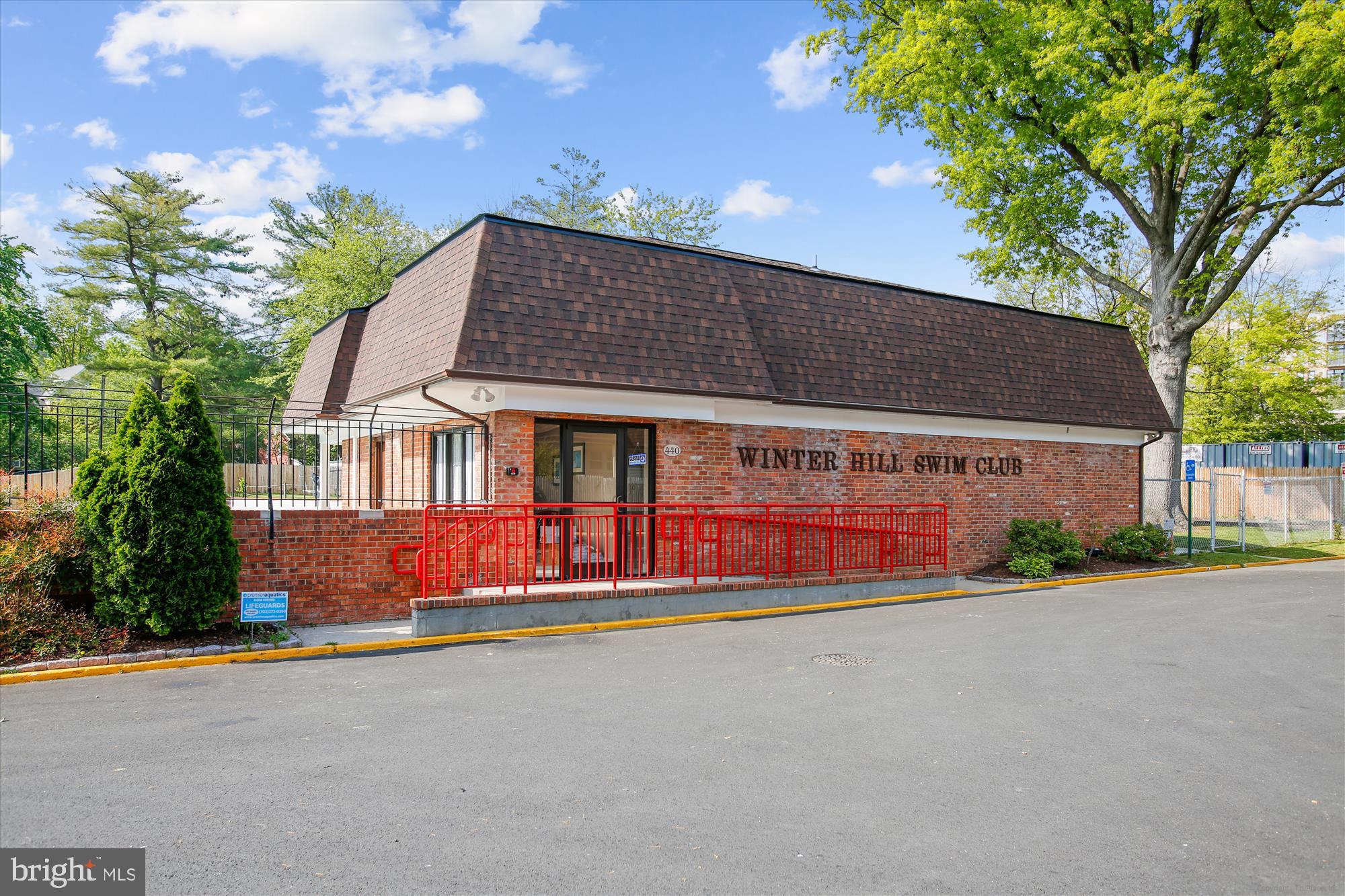 WINTER HILL - Residential