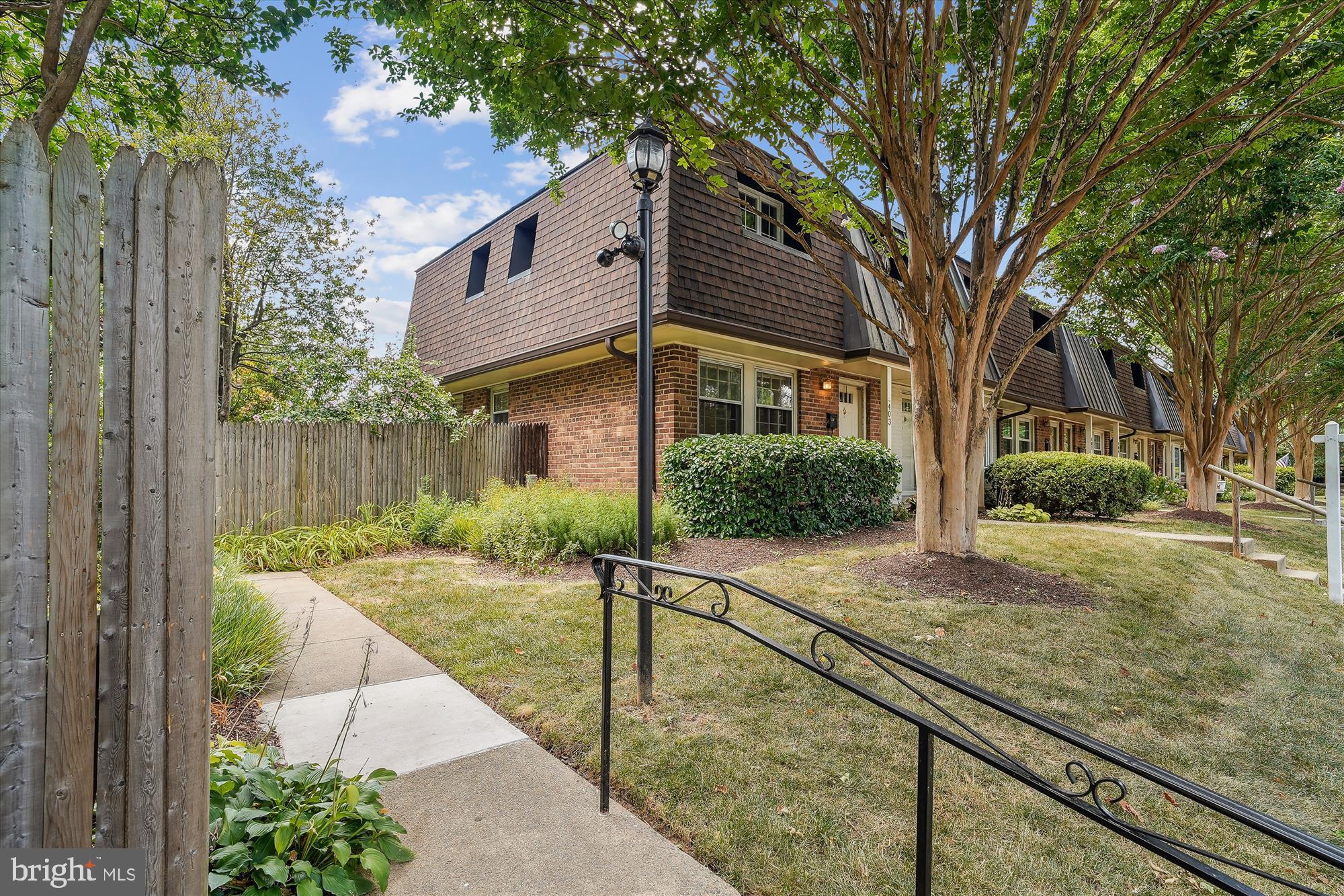 WINTER HILL - Residential