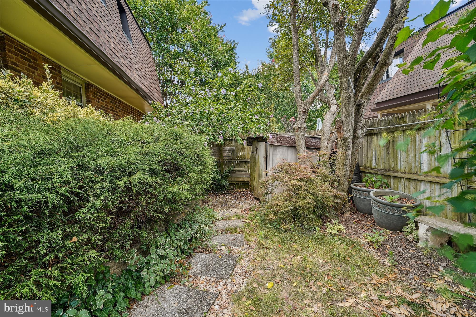 WINTER HILL - Residential