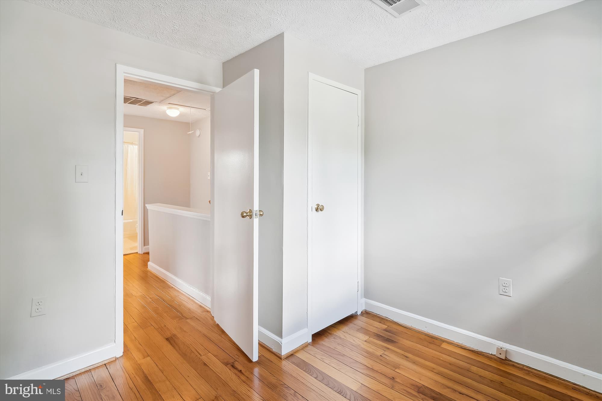 WINTER HILL - Residential