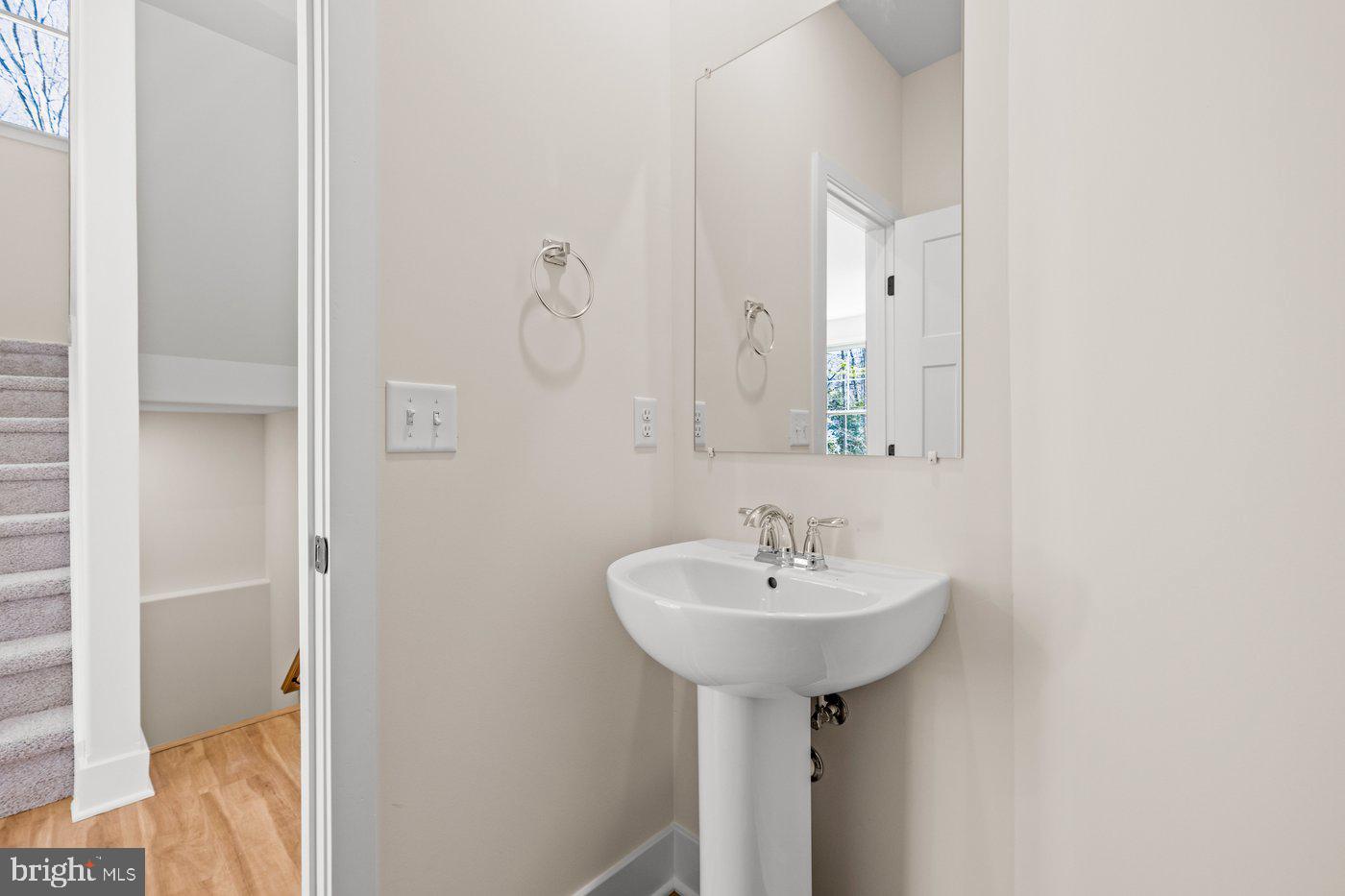 PRESIDENTIAL LAKES - Residential