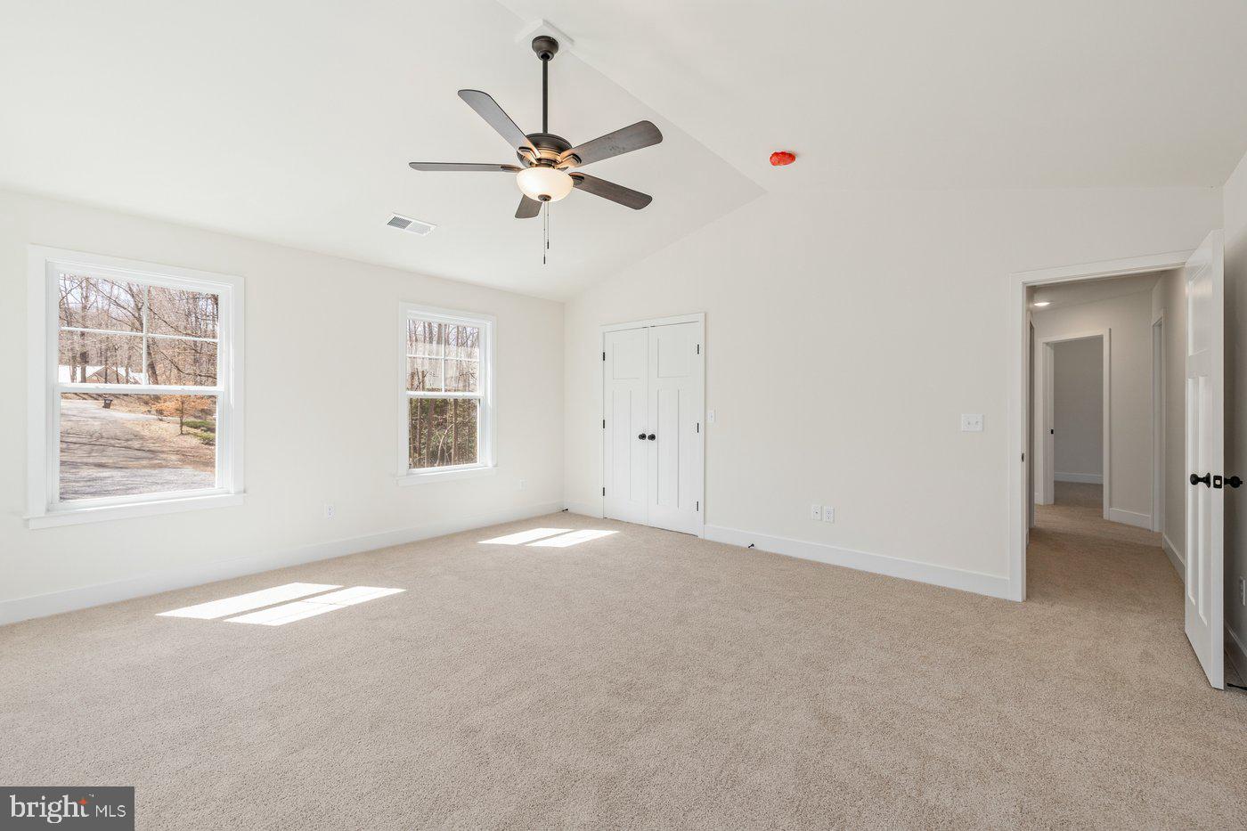 PRESIDENTIAL LAKES - Residential