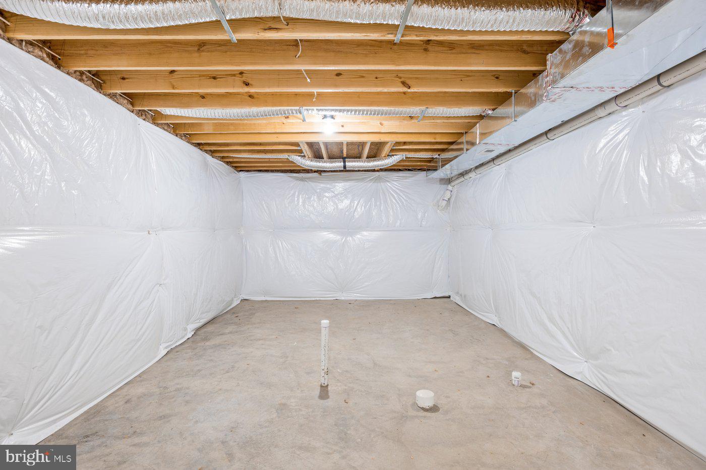 PRESIDENTIAL LAKES - Residential