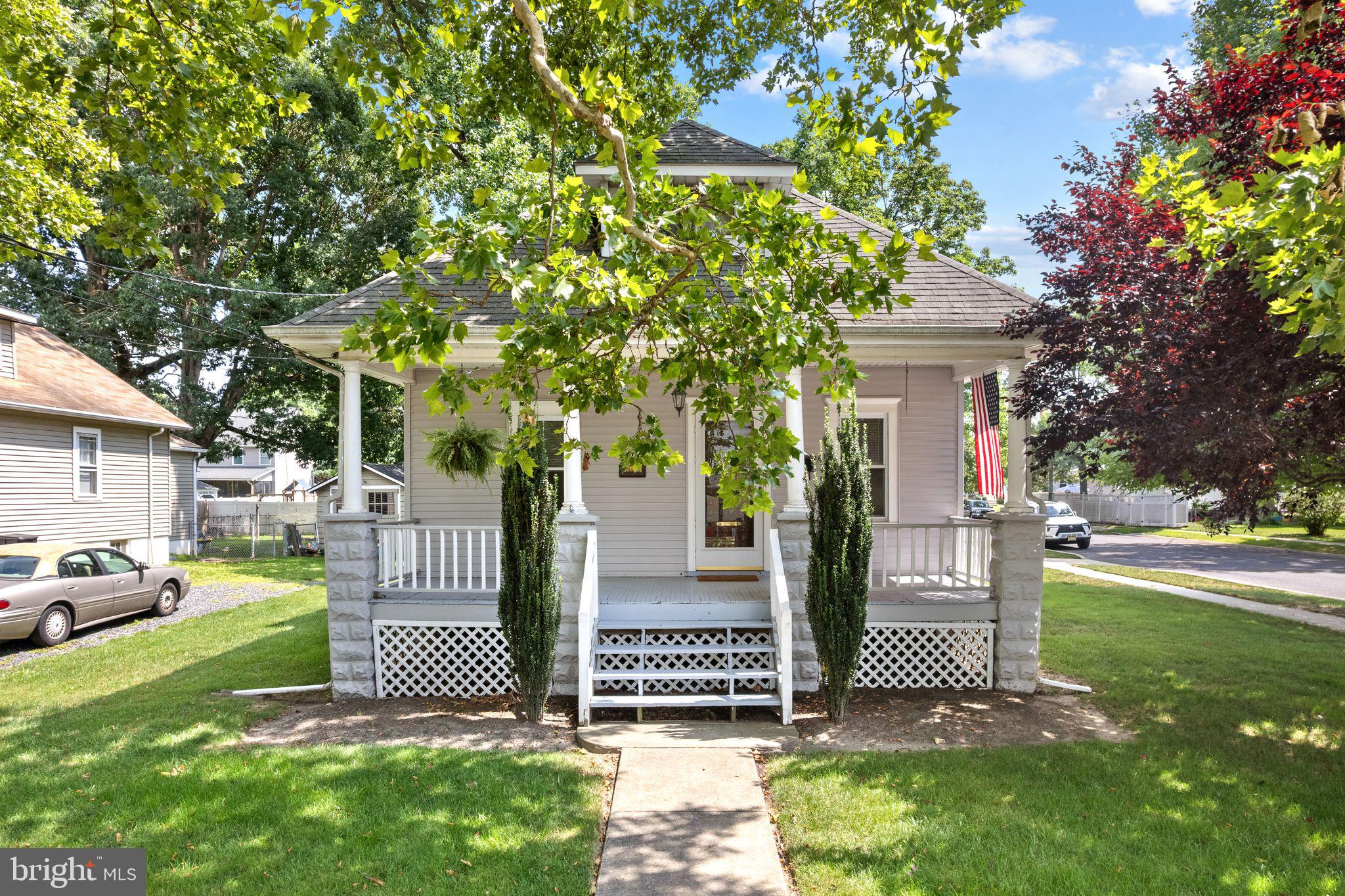 140 ALBANY AVENUE