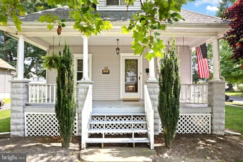 140 Albany Avenue, Barrington, NJ MLS: NJCD2123884