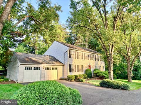 Photo of 9703 Water Oak Drive, FAIRFAX, VA 22031 (MLS # VAFX2334464)