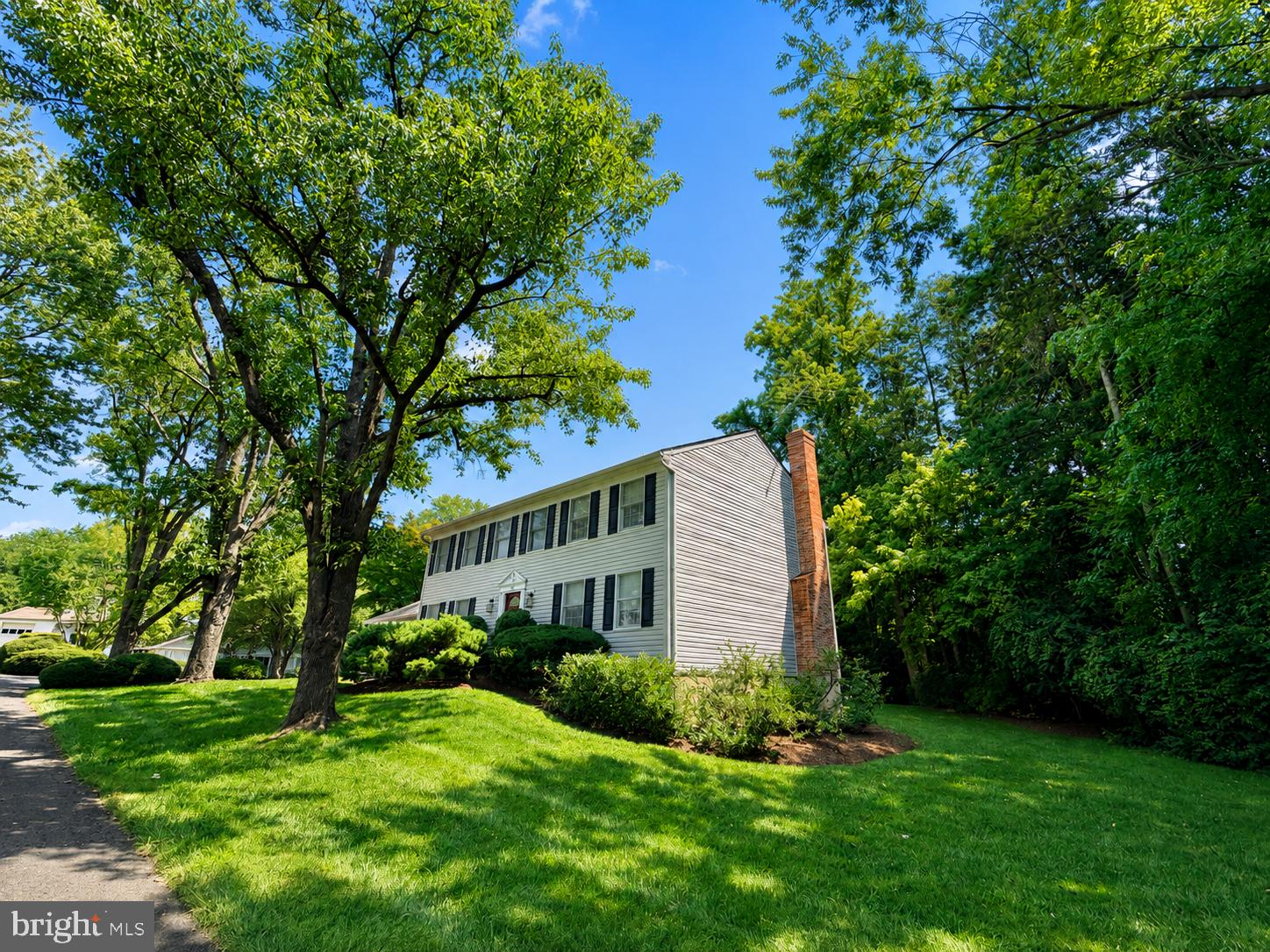9703 WATER OAK DRIVE