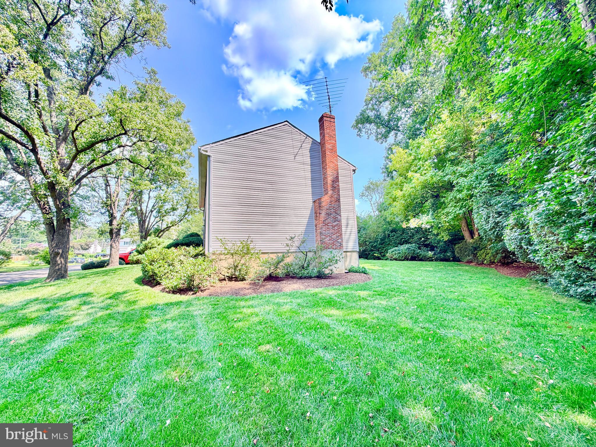9703 WATER OAK DRIVE