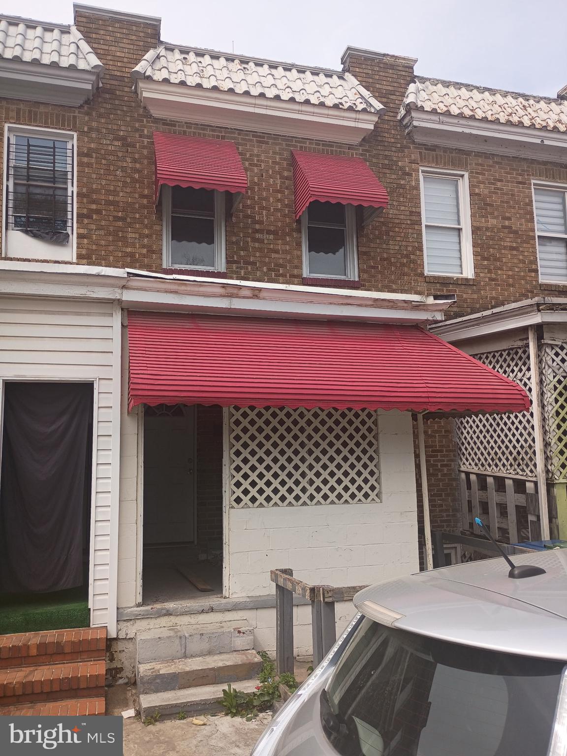 MILL HILL - Residential