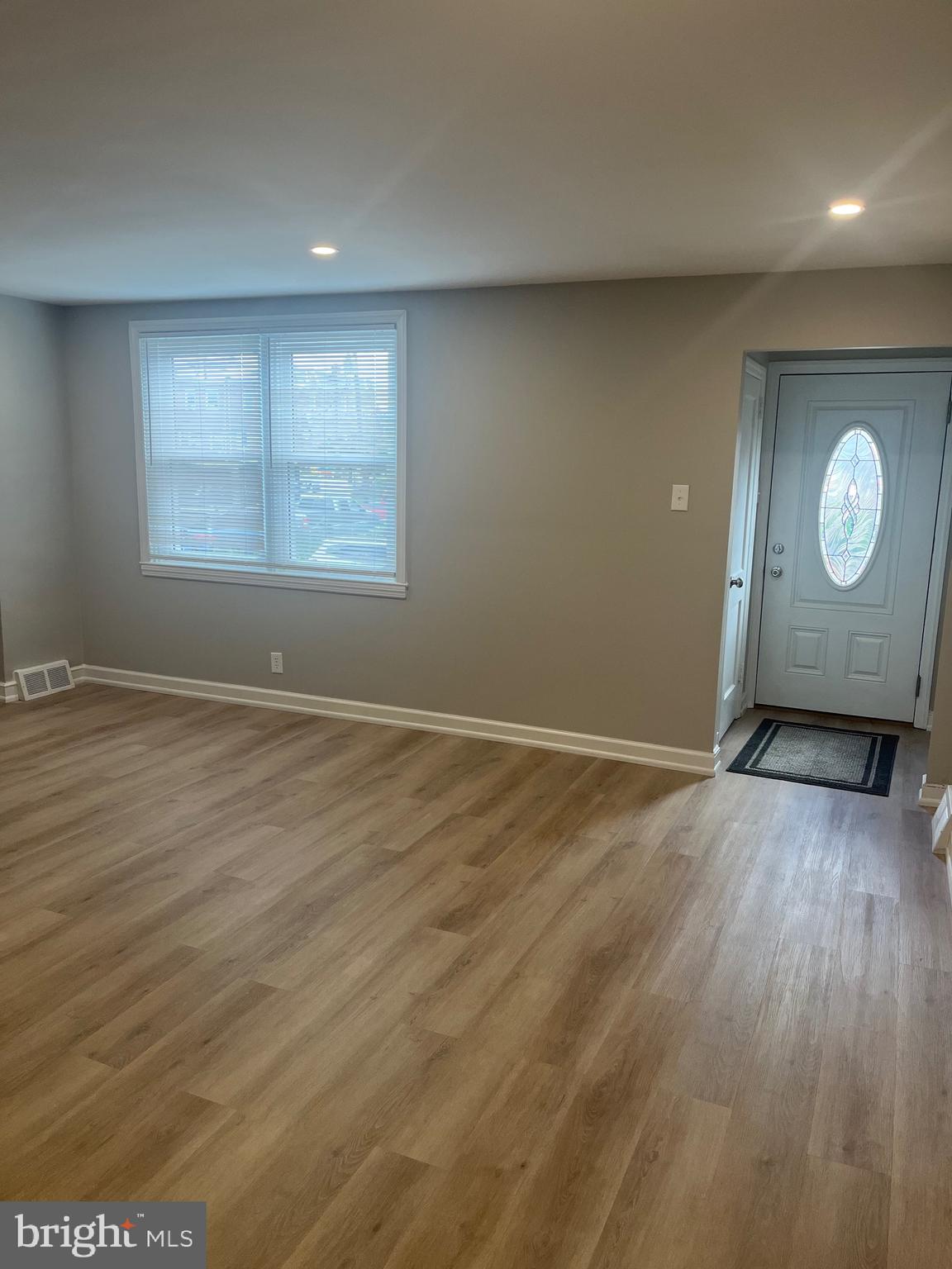 7050 lynford st LYNFORD STREET