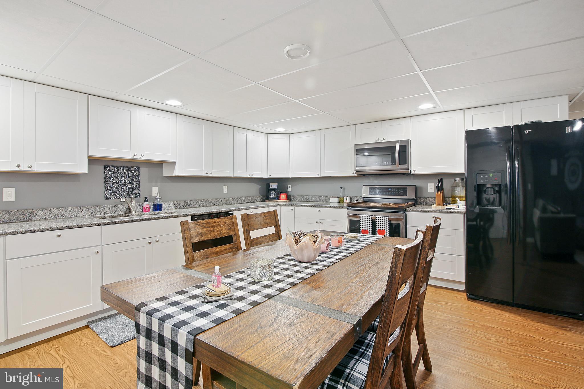 PATRIOTS GLEN - Residential