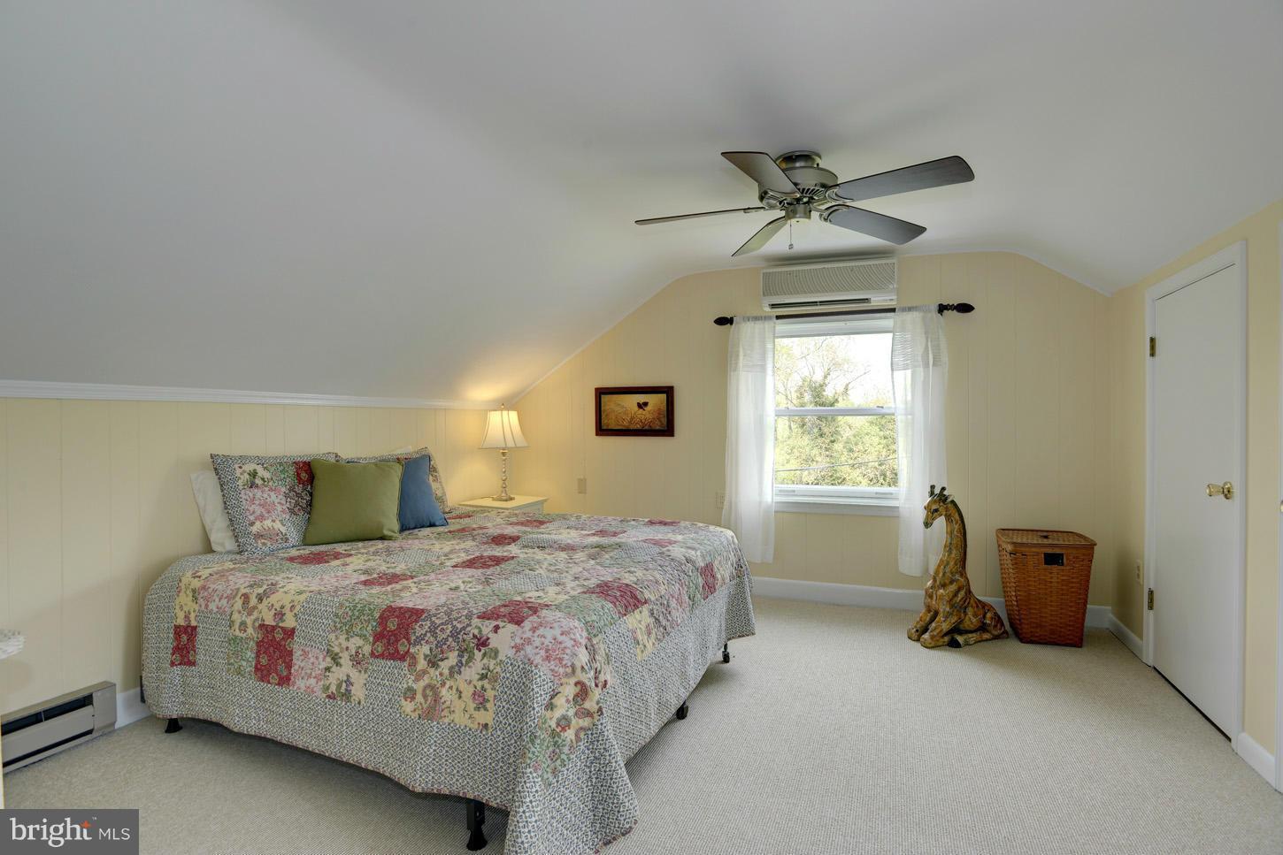 DARNESTOWN OUTSIDE - Residential