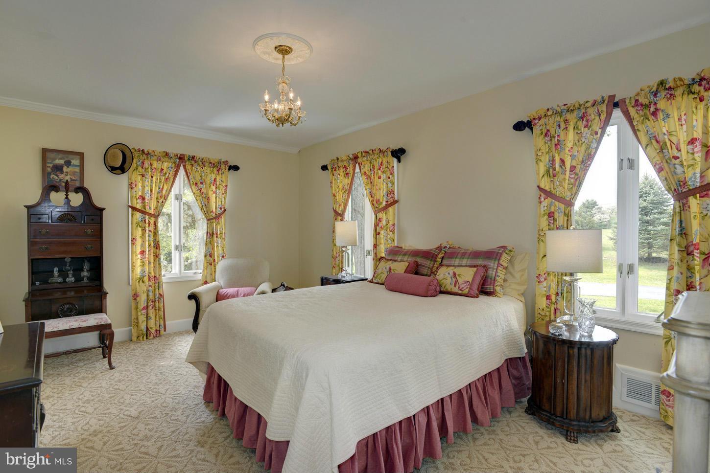 DARNESTOWN OUTSIDE - Residential