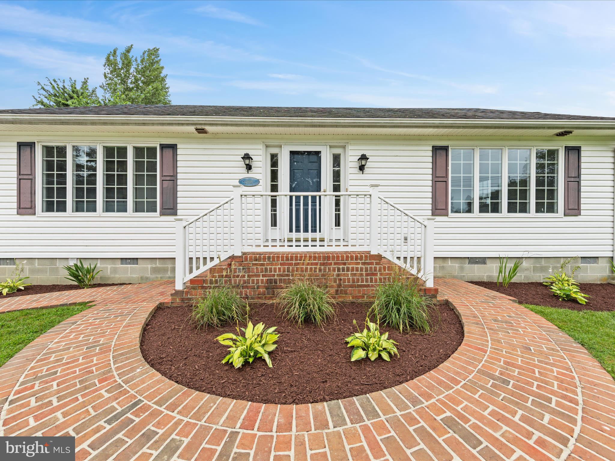 206 BAYVIEW AVENUE A