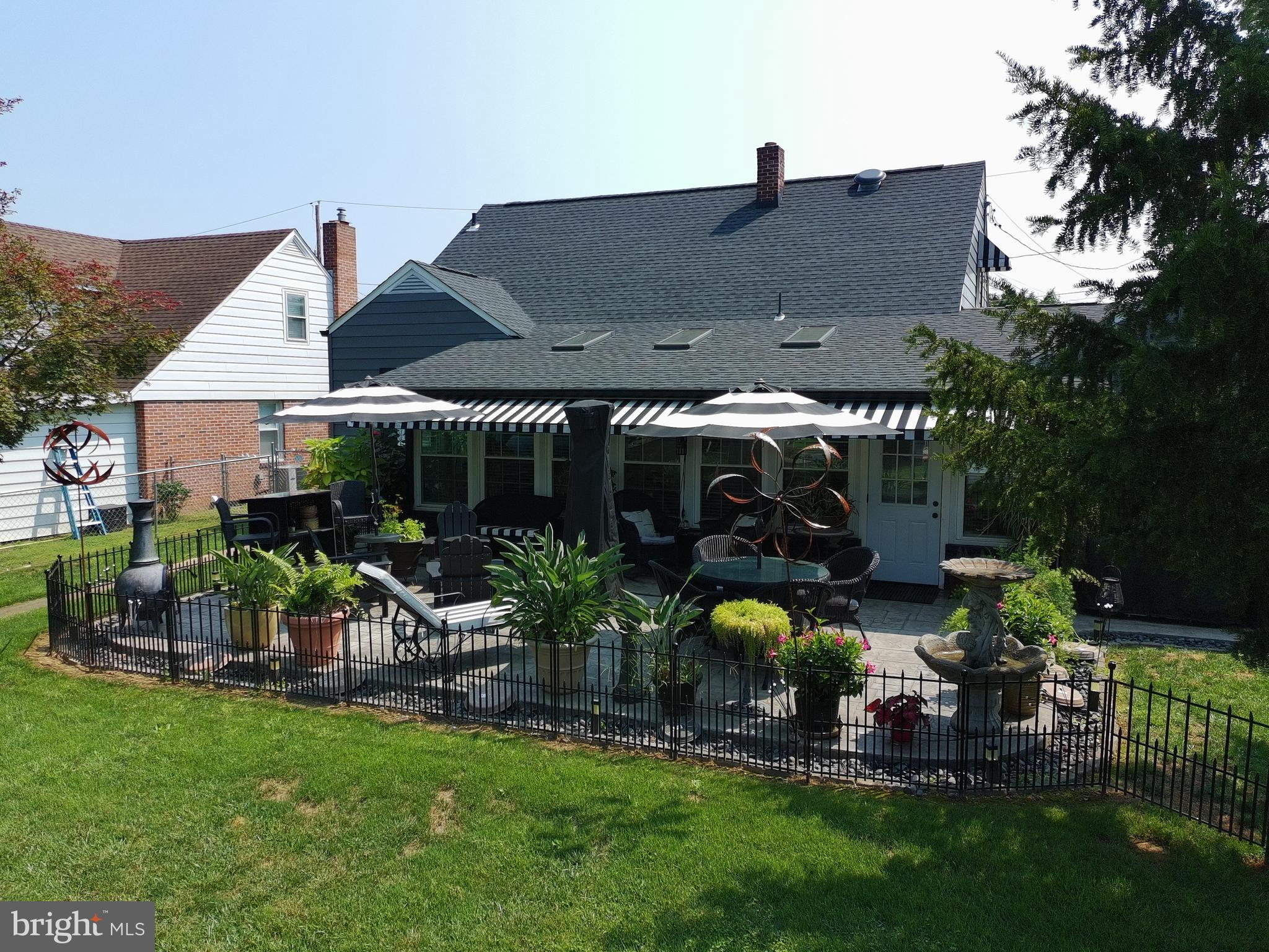851 MIDDLE STREET