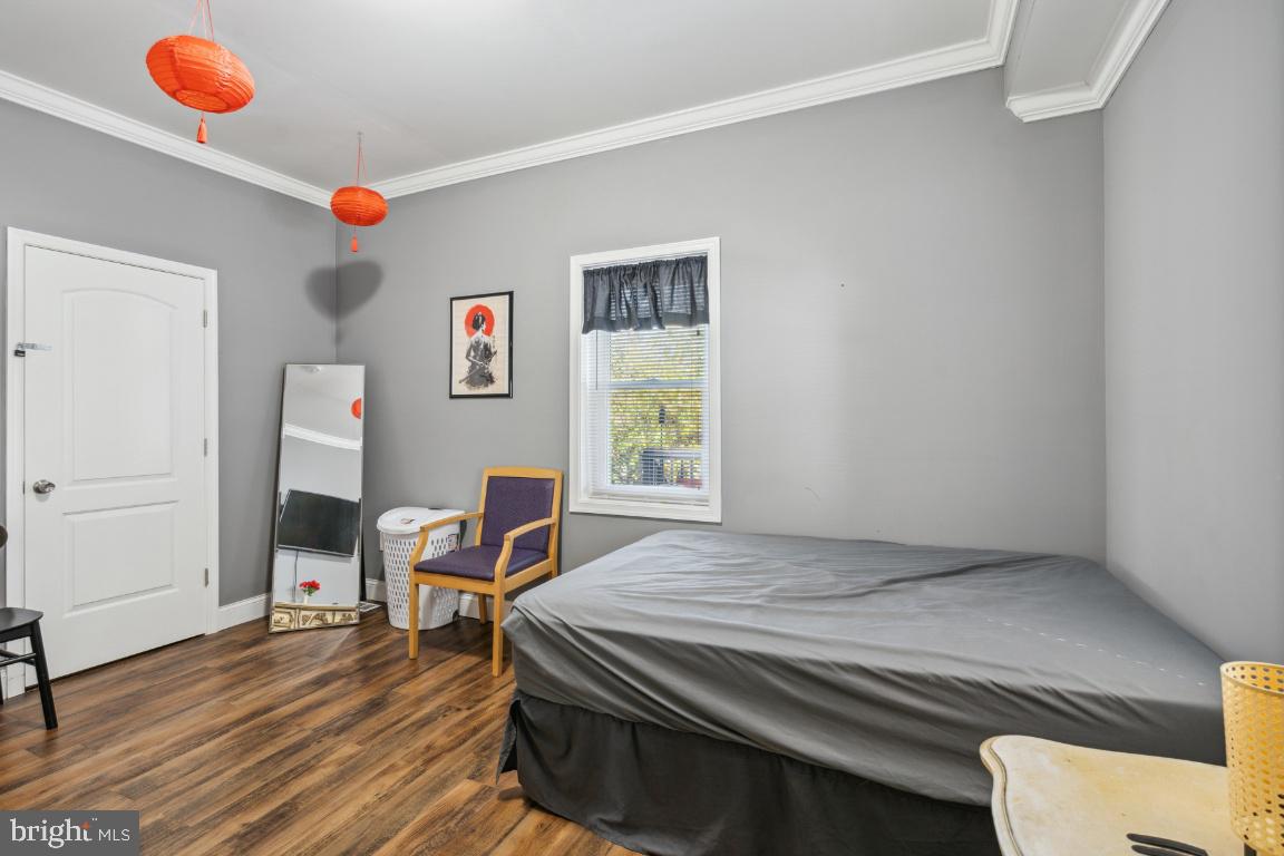 DOLFIELD - Commercial Sale