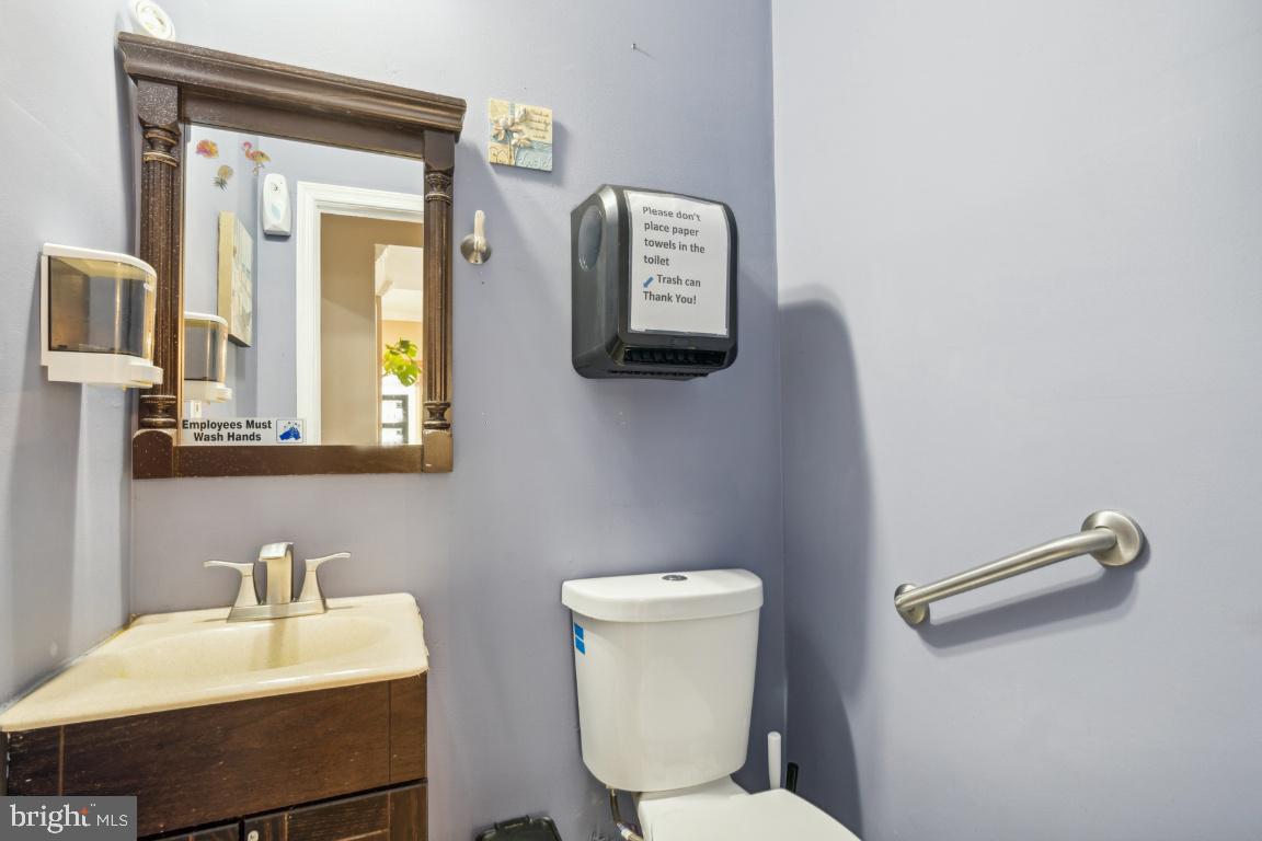 DOLFIELD - Commercial Sale