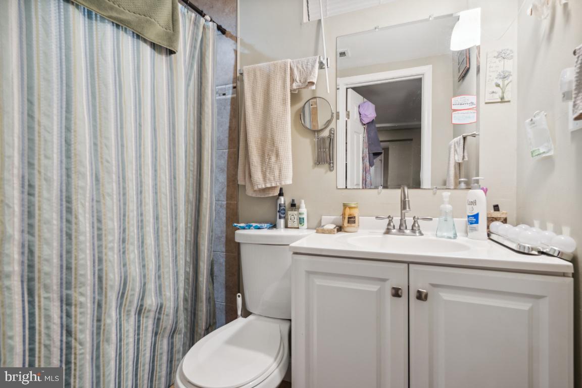 DOLFIELD - Commercial Sale