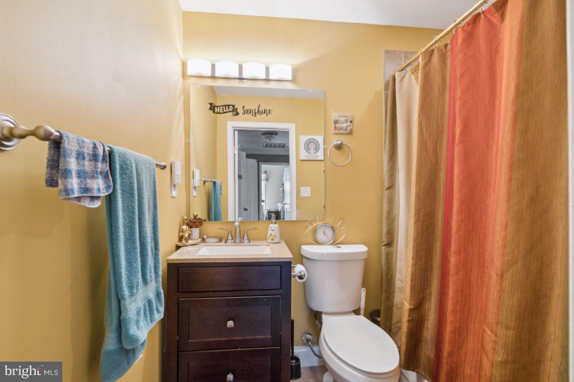 DOLFIELD - Commercial Sale