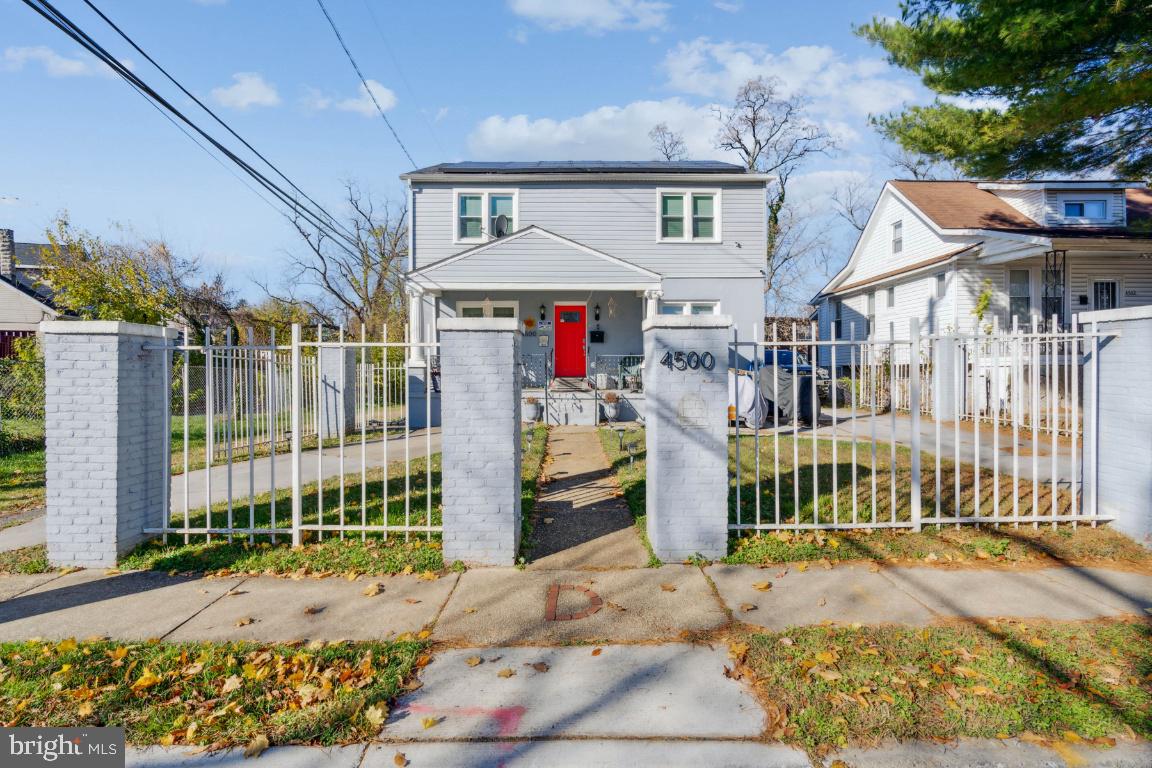 DOLFIELD - Commercial Sale