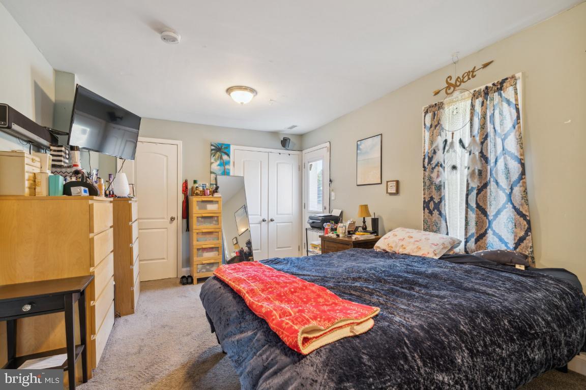 DOLFIELD - Commercial Sale