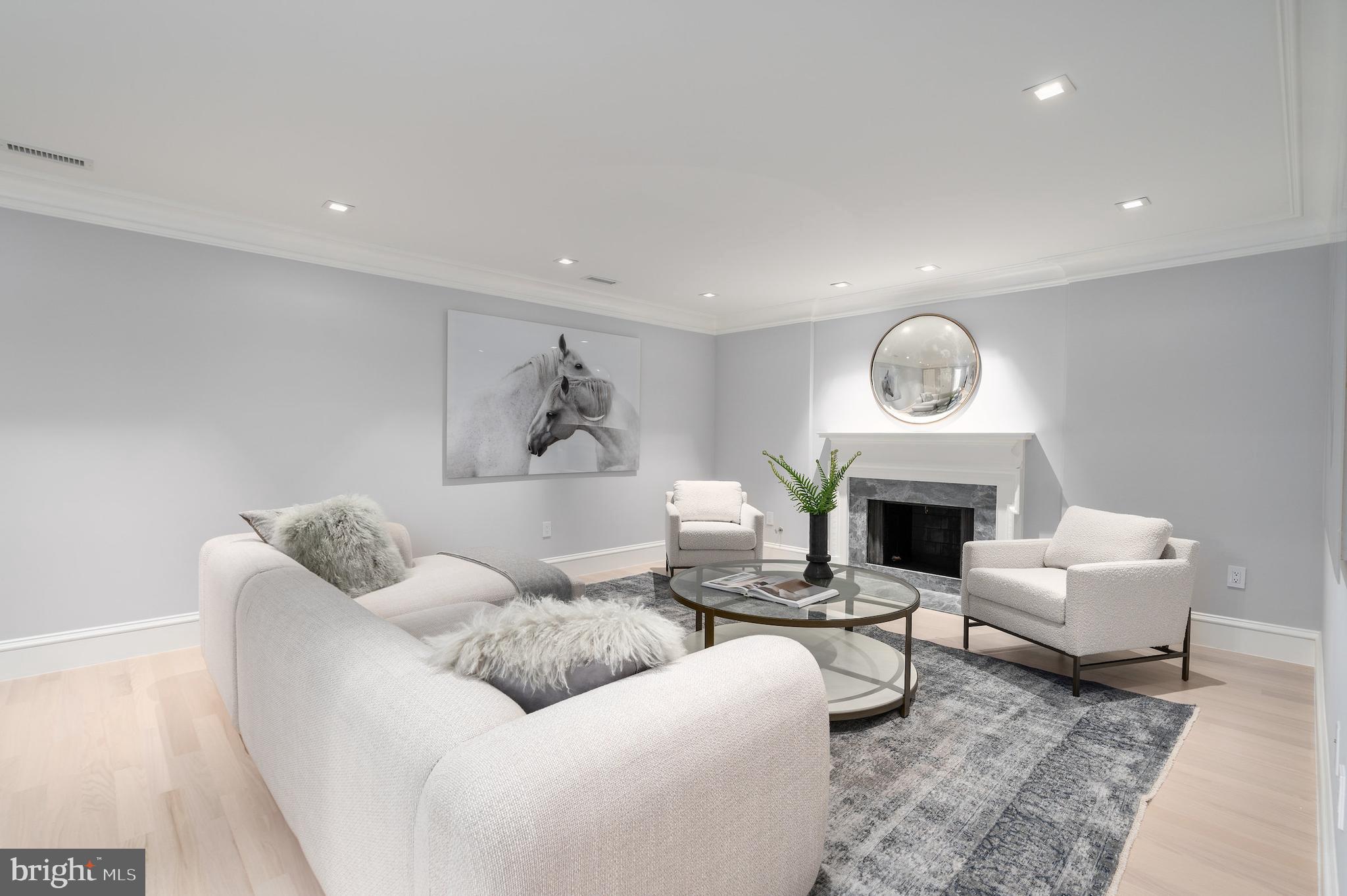 GEORGETOWN - Residential