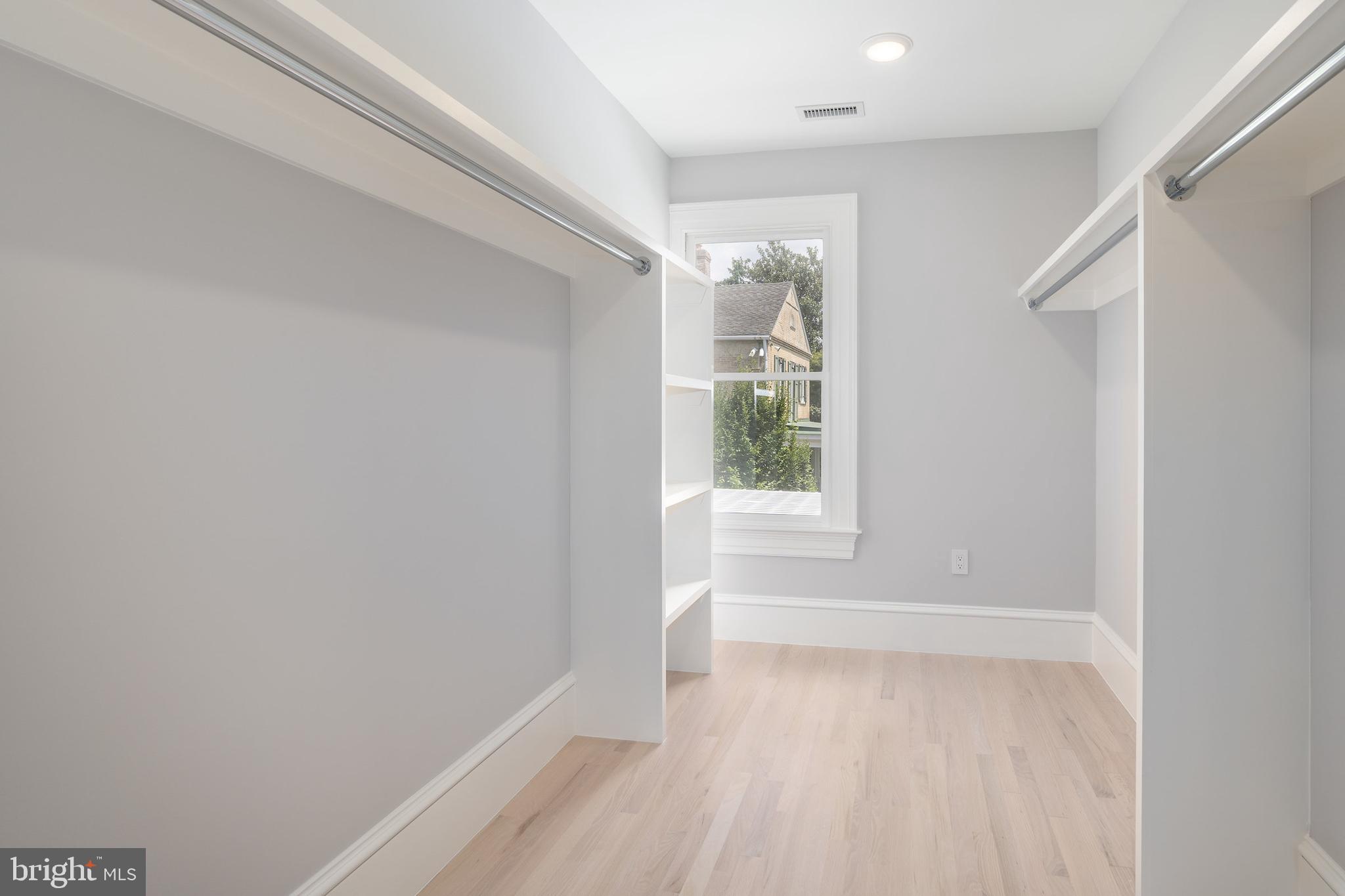 GEORGETOWN - Residential
