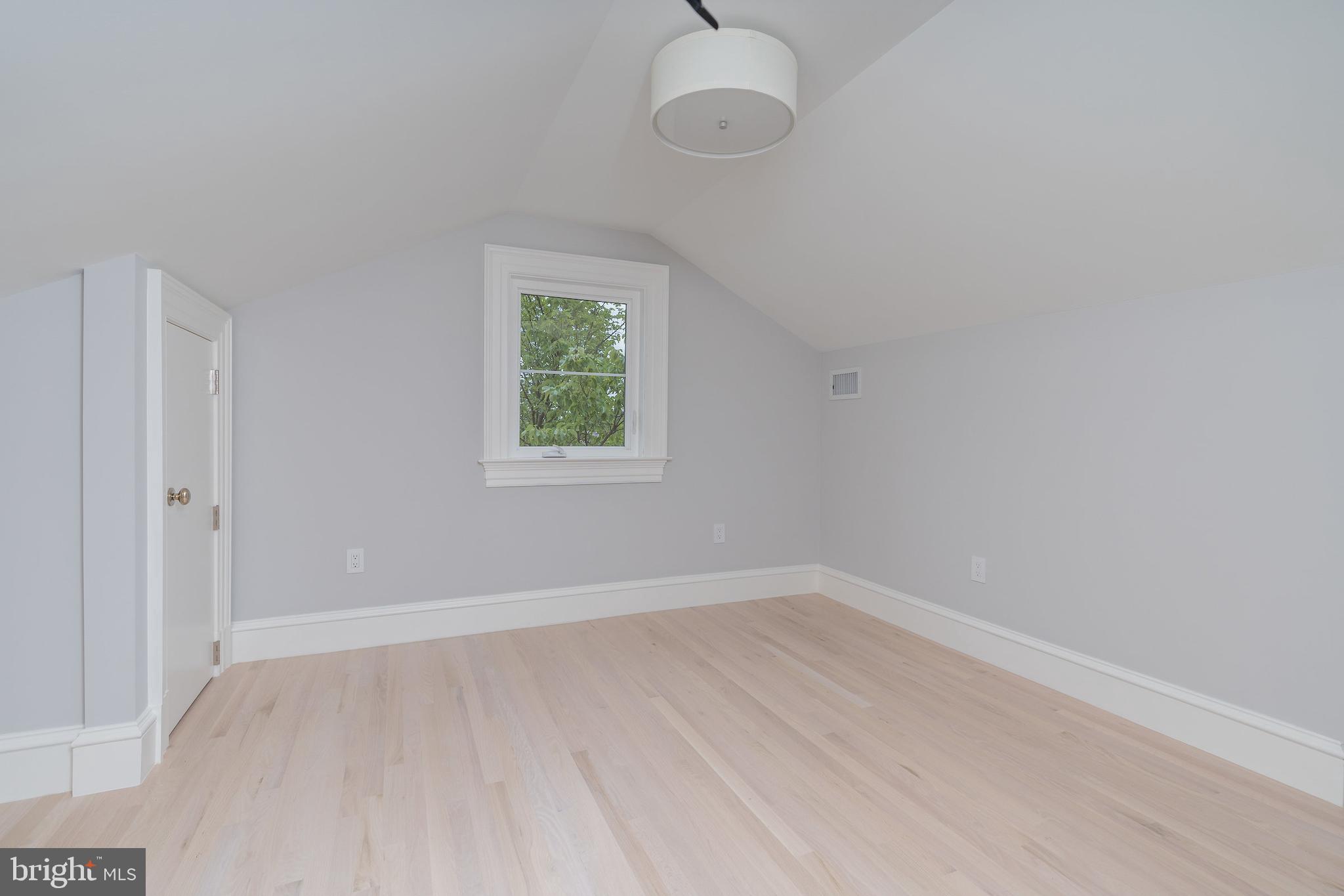 GEORGETOWN - Residential