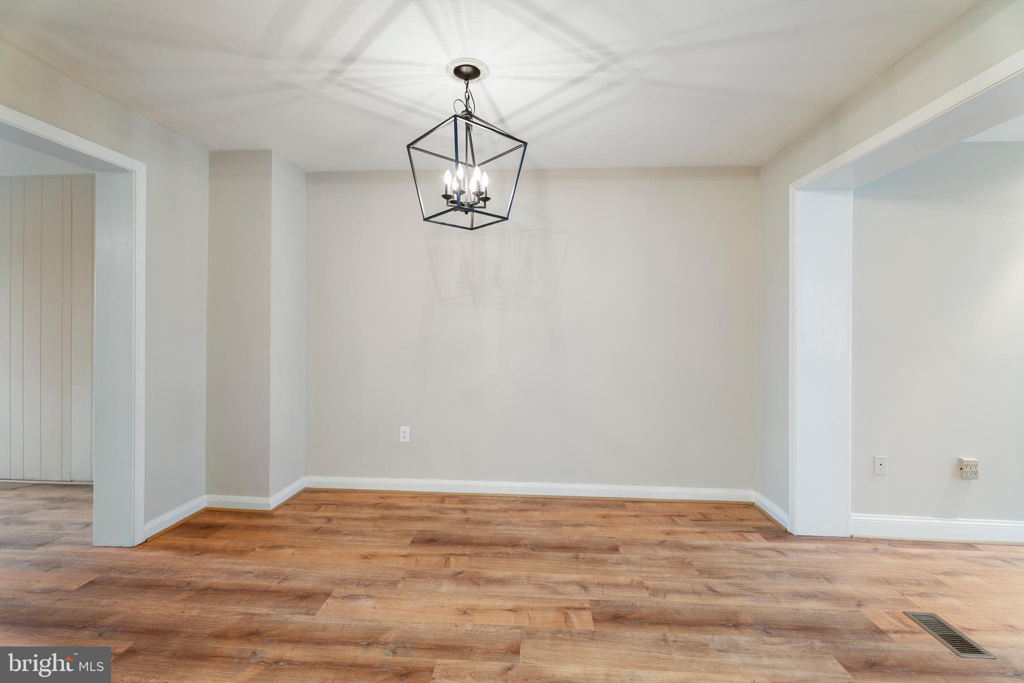 MIDDLESEX - Residential