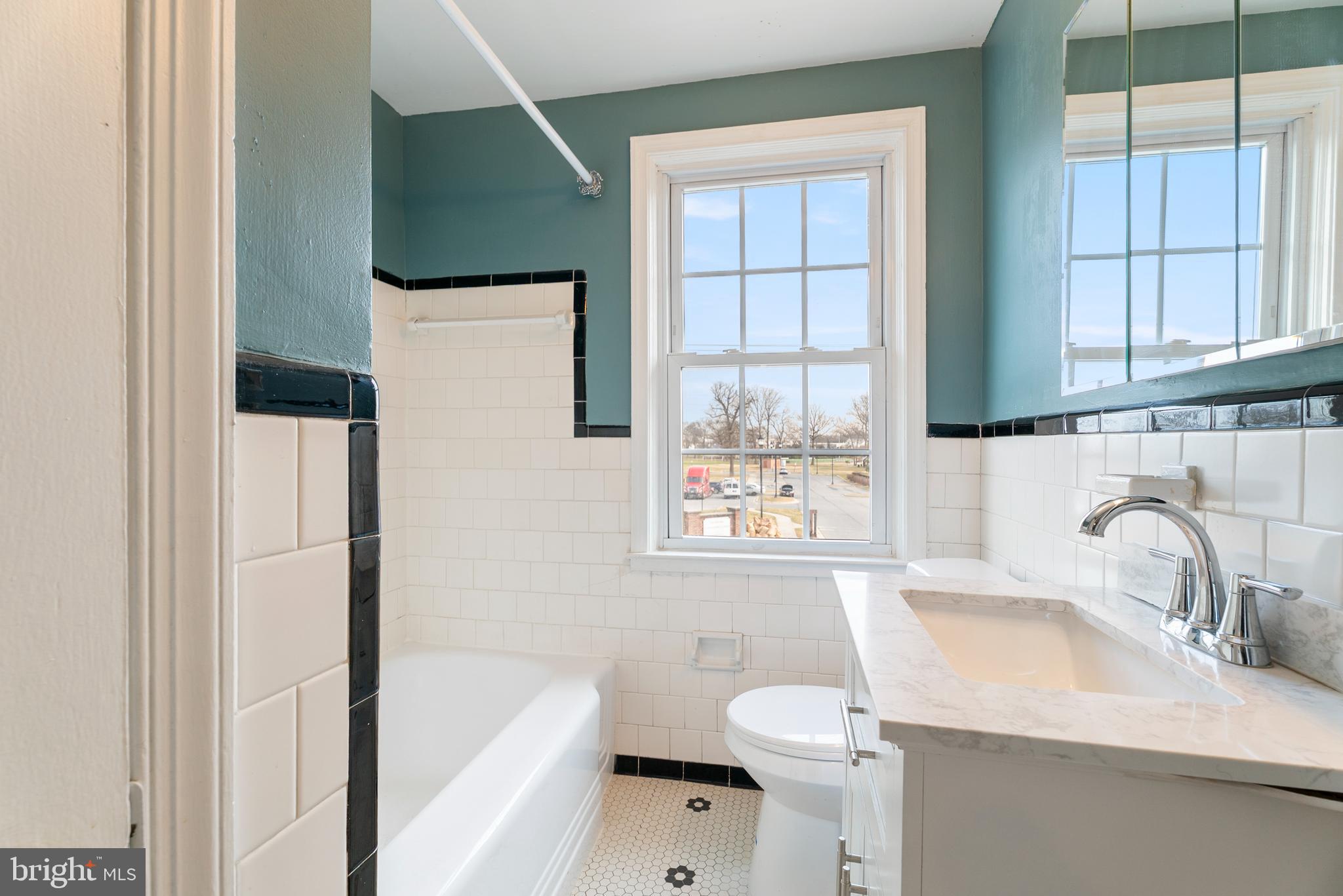 MIDDLESEX - Residential