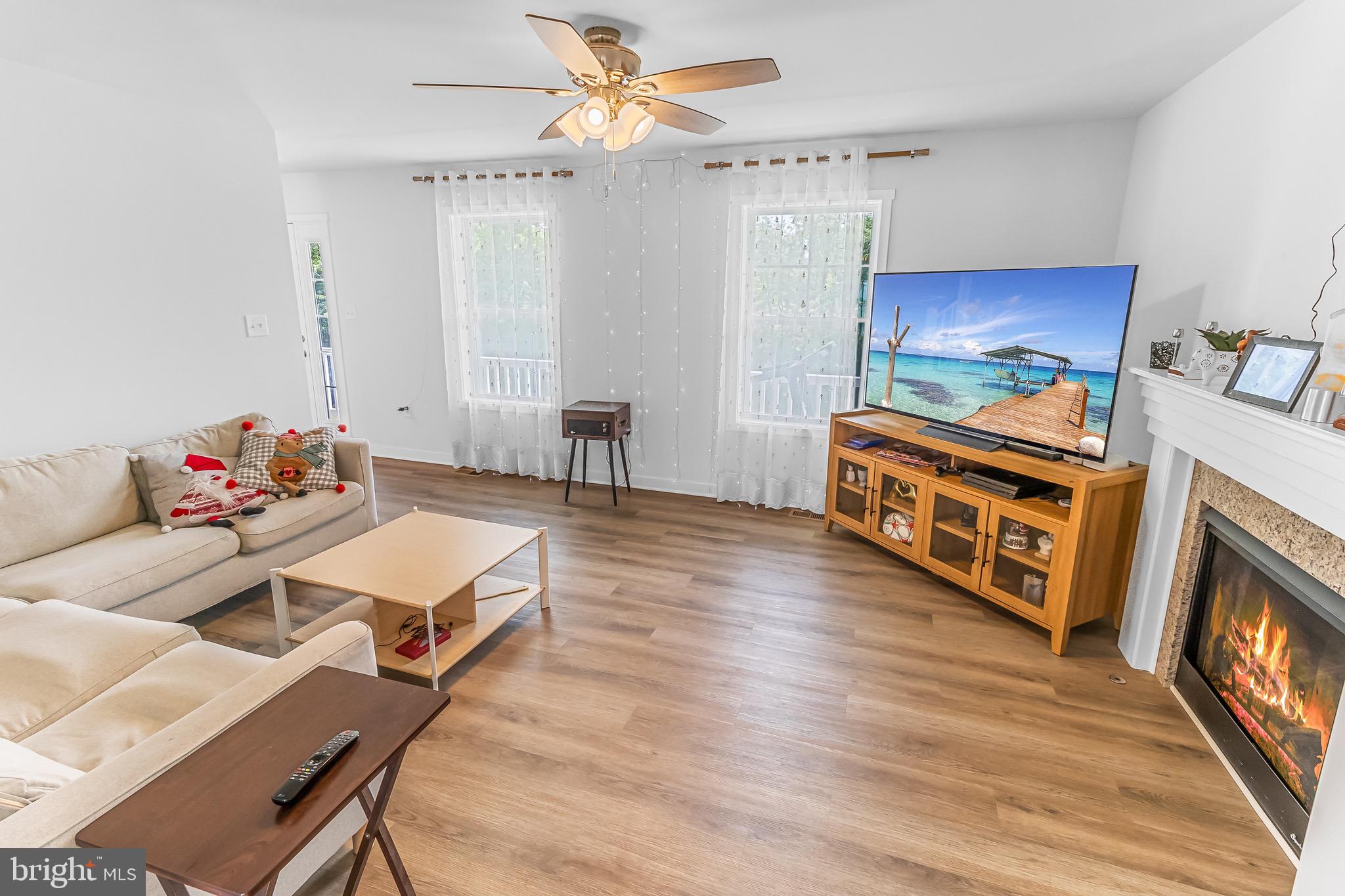 POINT VIEW ESTATES - Residential