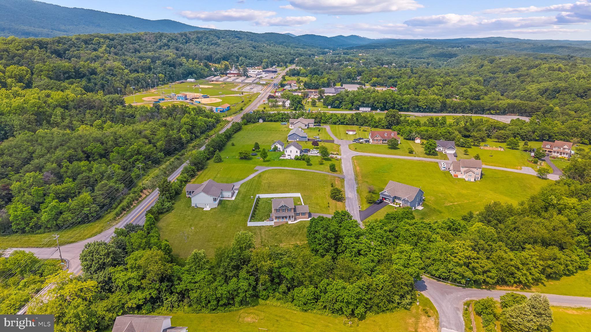 POINT VIEW ESTATES - Residential