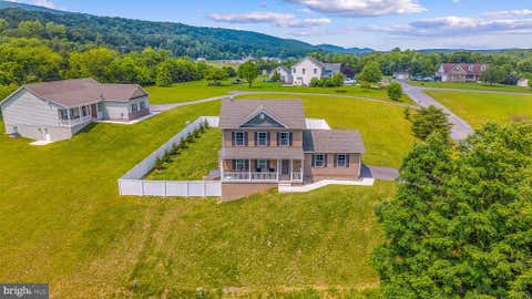 Homes For Sale - 123 Hank Aaron Rd Road<br/> BERKELEY SPRINGS, WV 25411