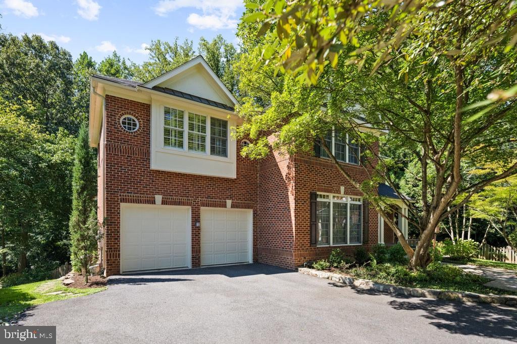7410 HONESTY WAY